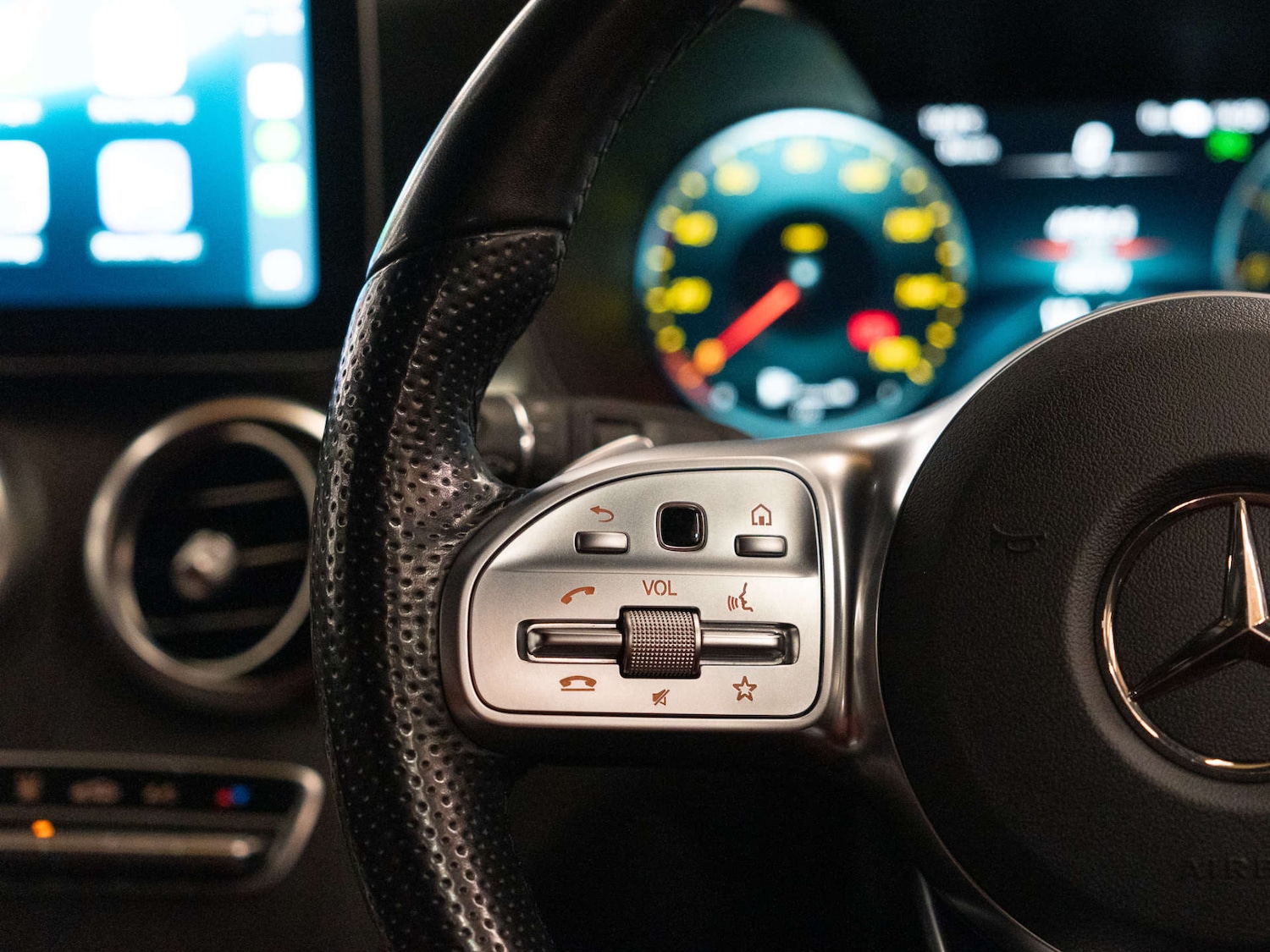 Used Mercedes-Benz C Class 2020 for sale - 77022802: Photo 17