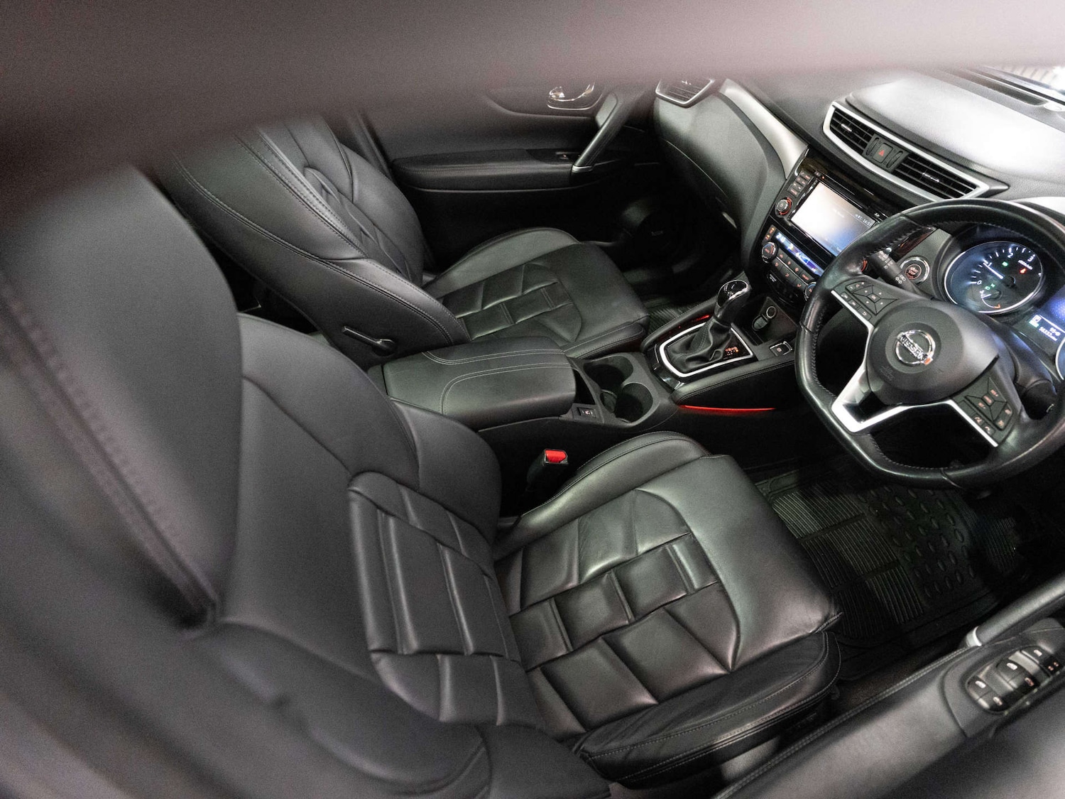 Used Nissan Qashqai 2018 for sale - 77735028: Photo 17