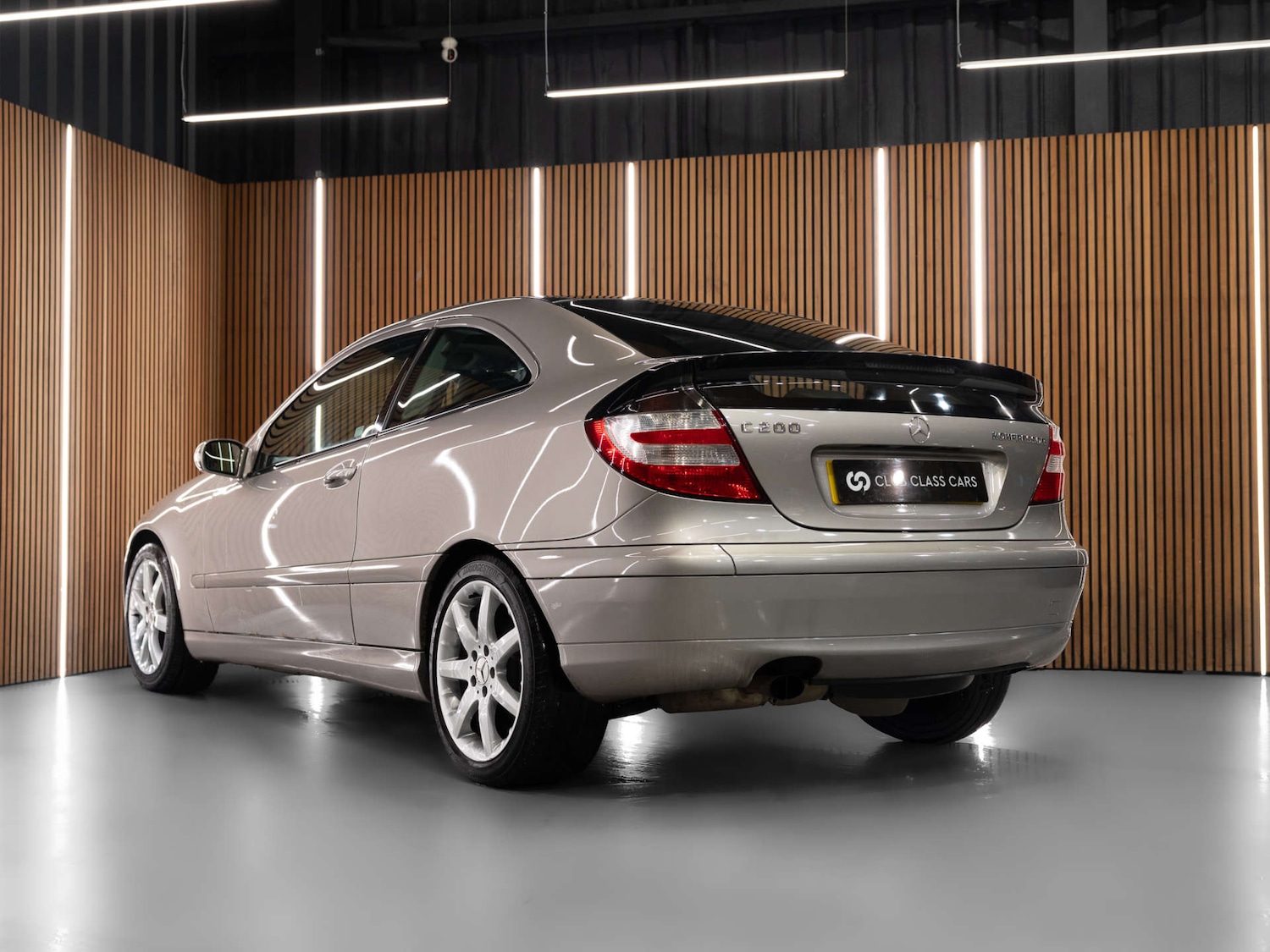 Used Mercedes-Benz C Class 2004 for sale - 77523098: Photo 5