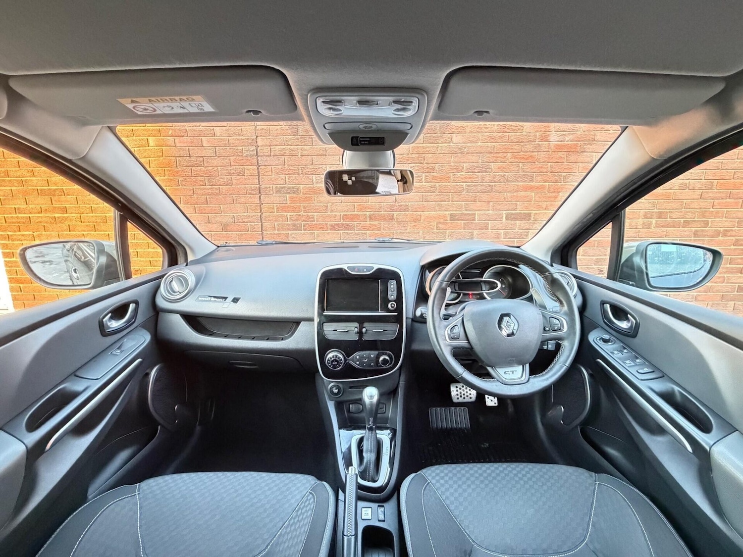 Used Renault Clio 2016 for sale - 77129001: Photo 28