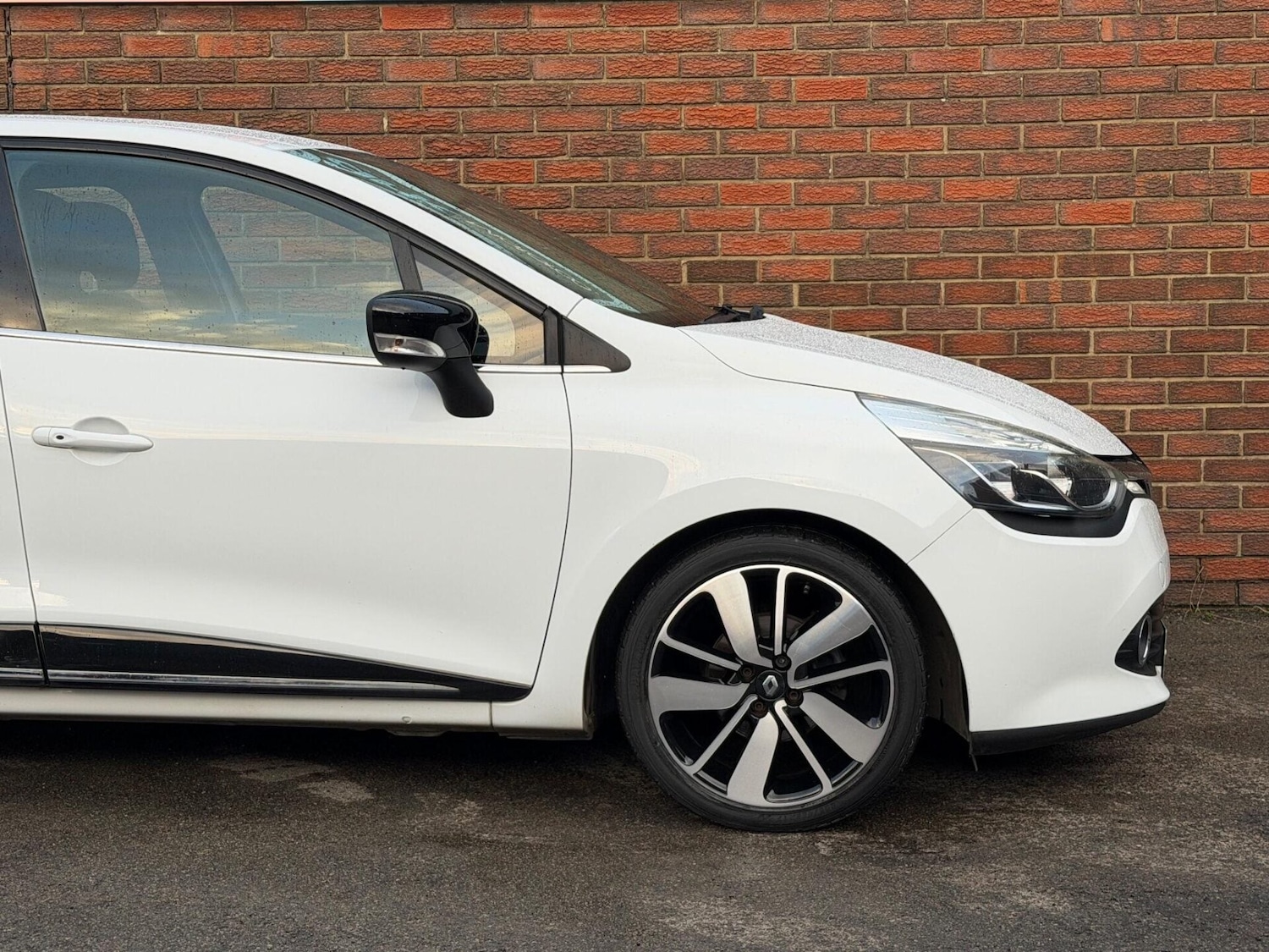 Used Renault Clio 2015 for sale - 77318275: Photo 15