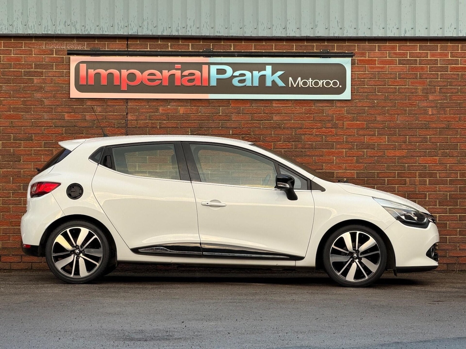 Used Renault Clio 2015 for sale - 77318275: Photo 6