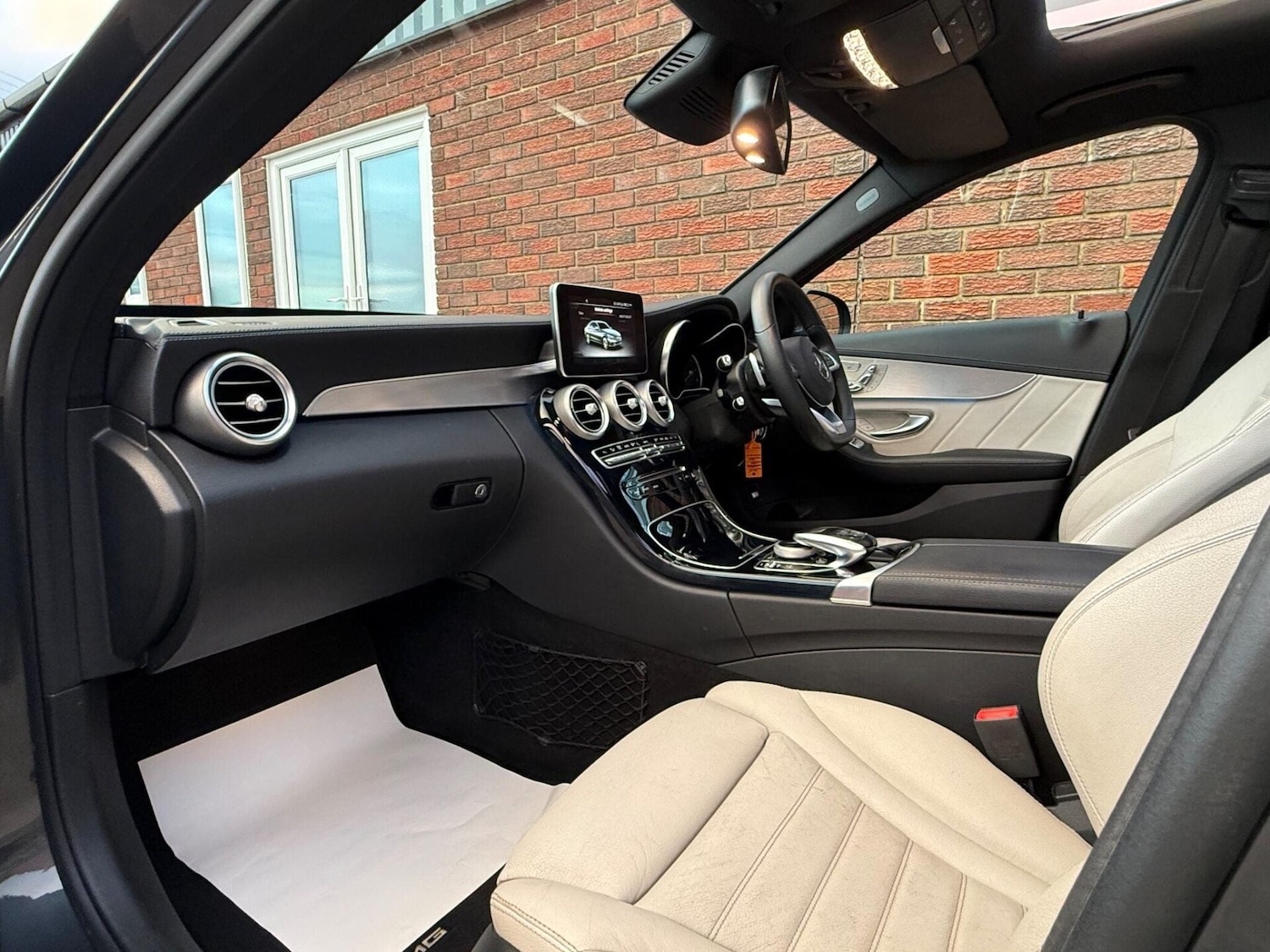 Used Mercedes-Benz C Class 2015 for sale - 76783125: Photo 26