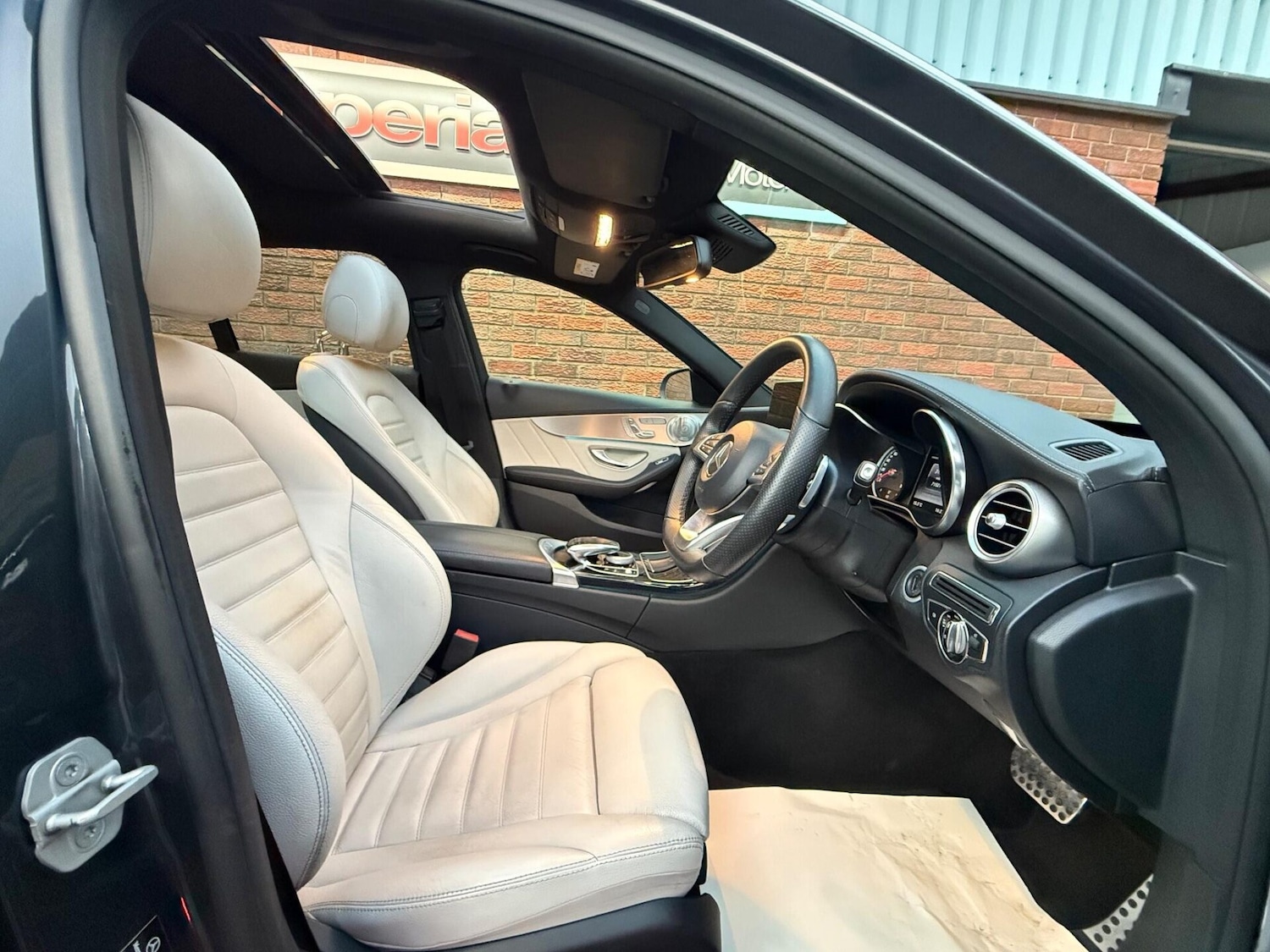 Used Mercedes-Benz C Class 2015 for sale - 76783125: Photo 33