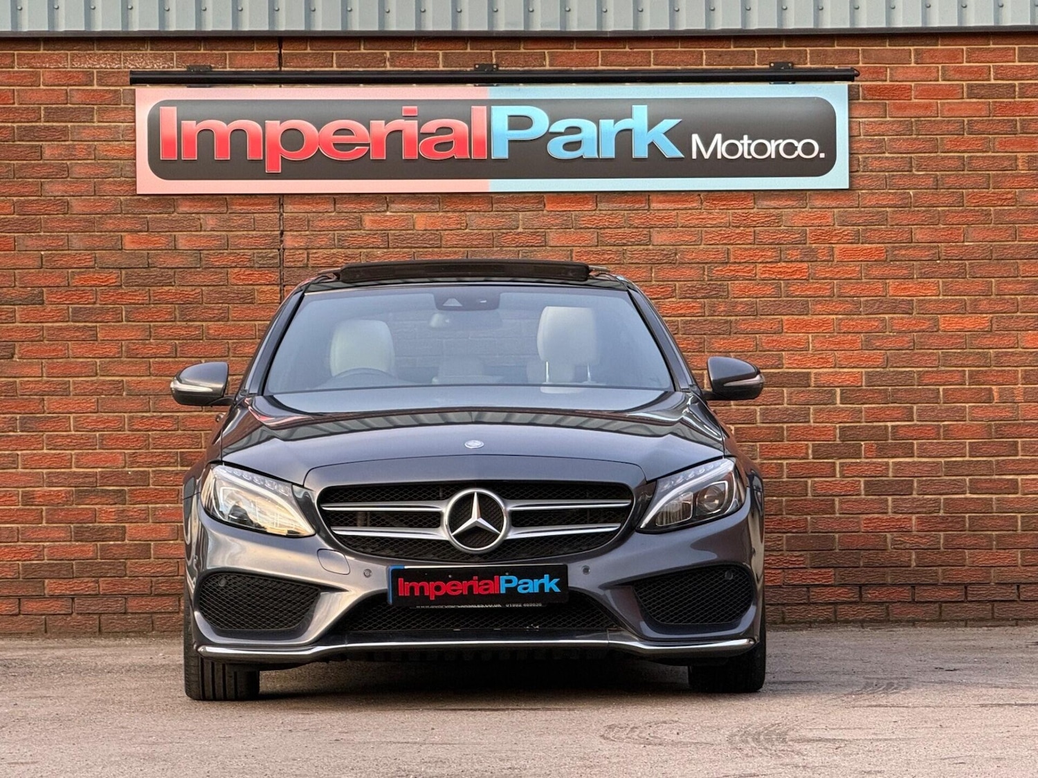 Used Mercedes-Benz C Class 2015 for sale - 76783125: Photo 4