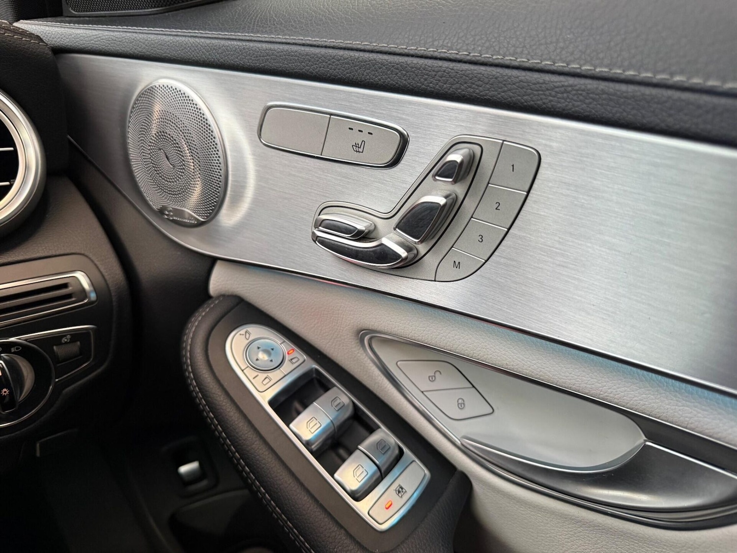 Used Mercedes-Benz C Class 2015 for sale - 76783125: Photo 41