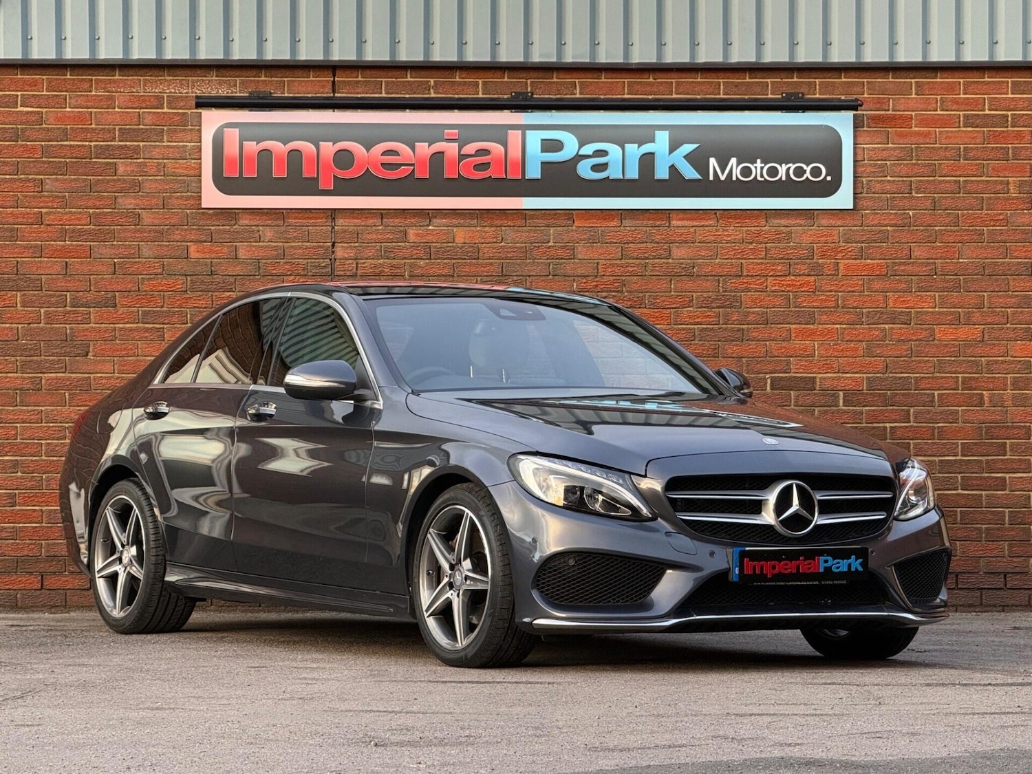 Used Mercedes-Benz C Class 2015 for sale - 76783125: Photo 5