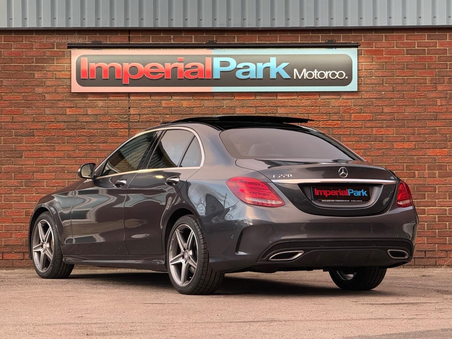 Used Mercedes-Benz C Class 2015 for sale - 76783125: Photo 9