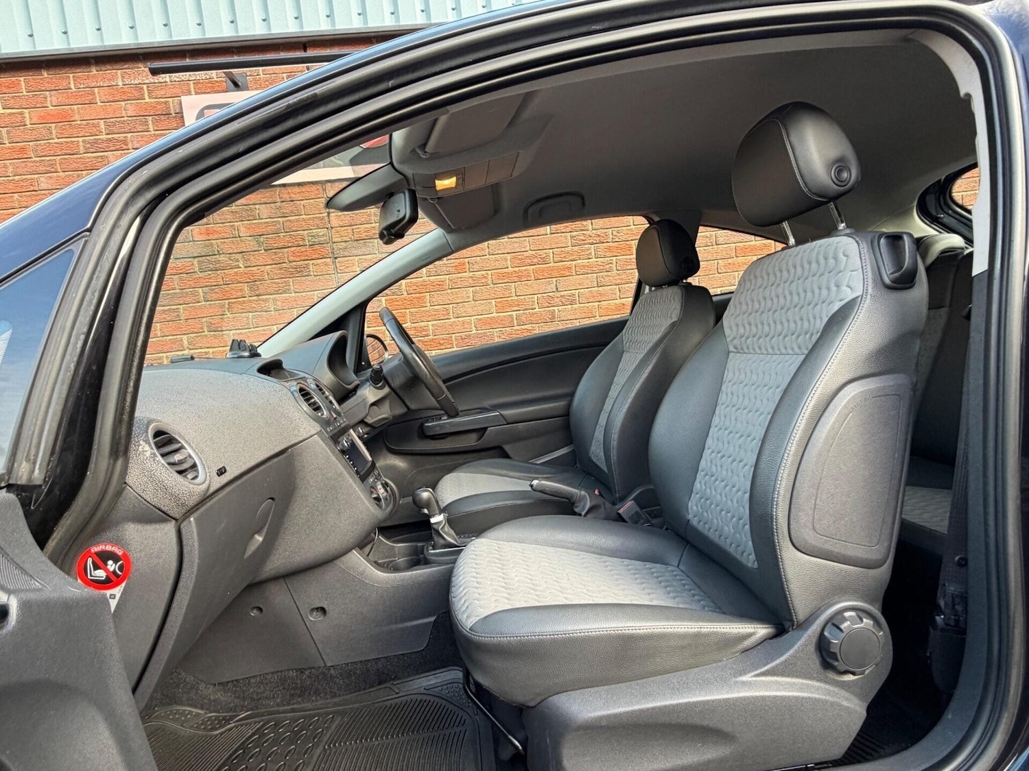 Used Vauxhall Corsa 2011 for sale - 77179582: Photo 13