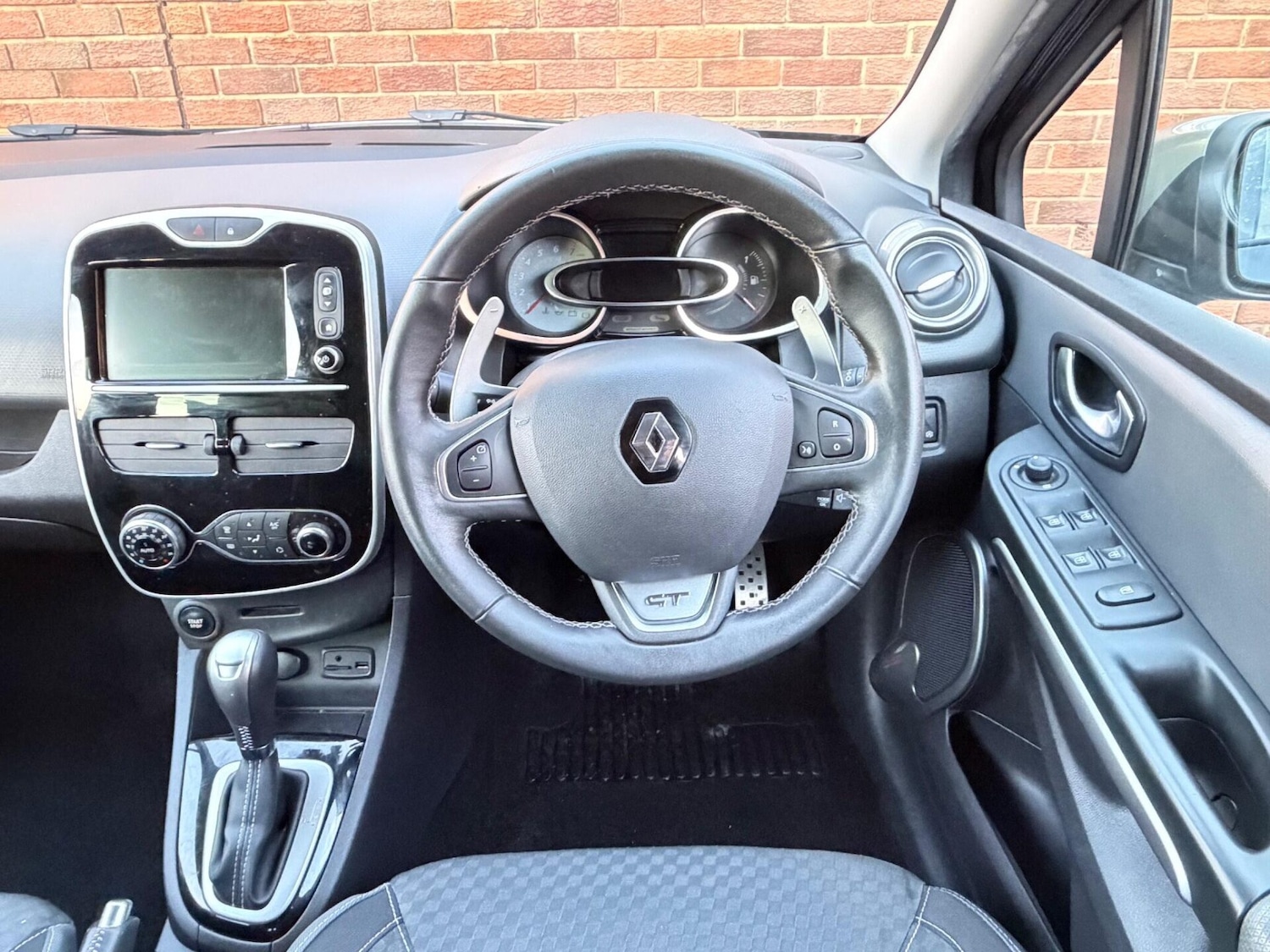 Used Renault Clio 2016 for sale - 77195259: Photo 29