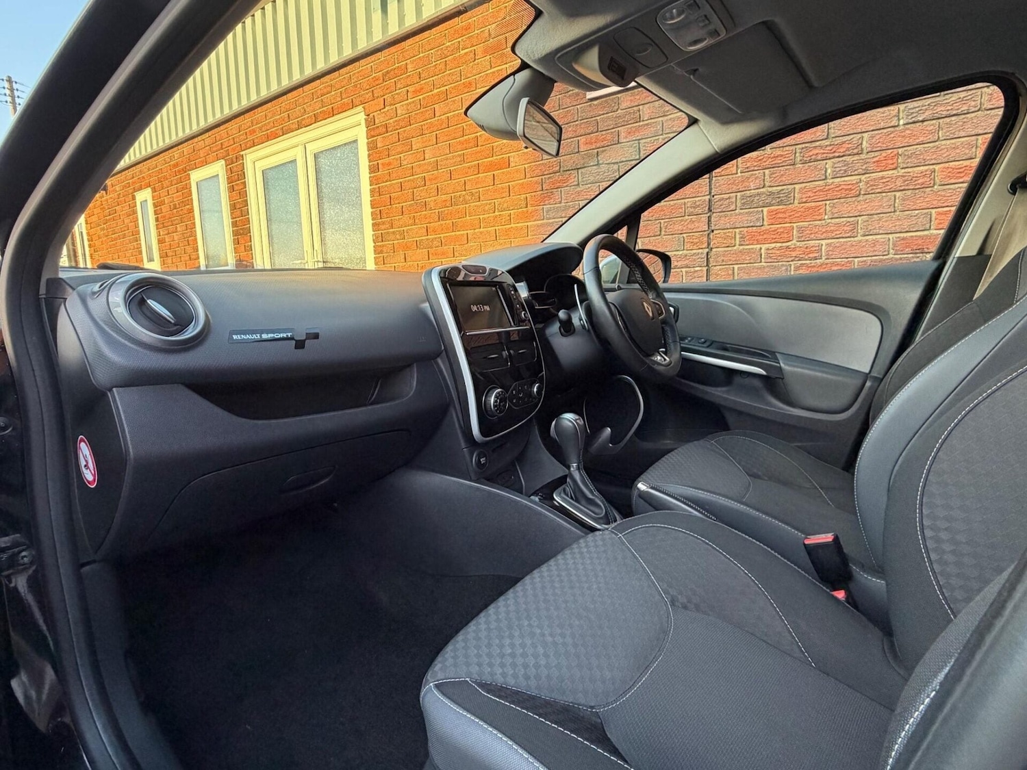 Used Renault Clio 2016 for sale - 77195259: Photo 32