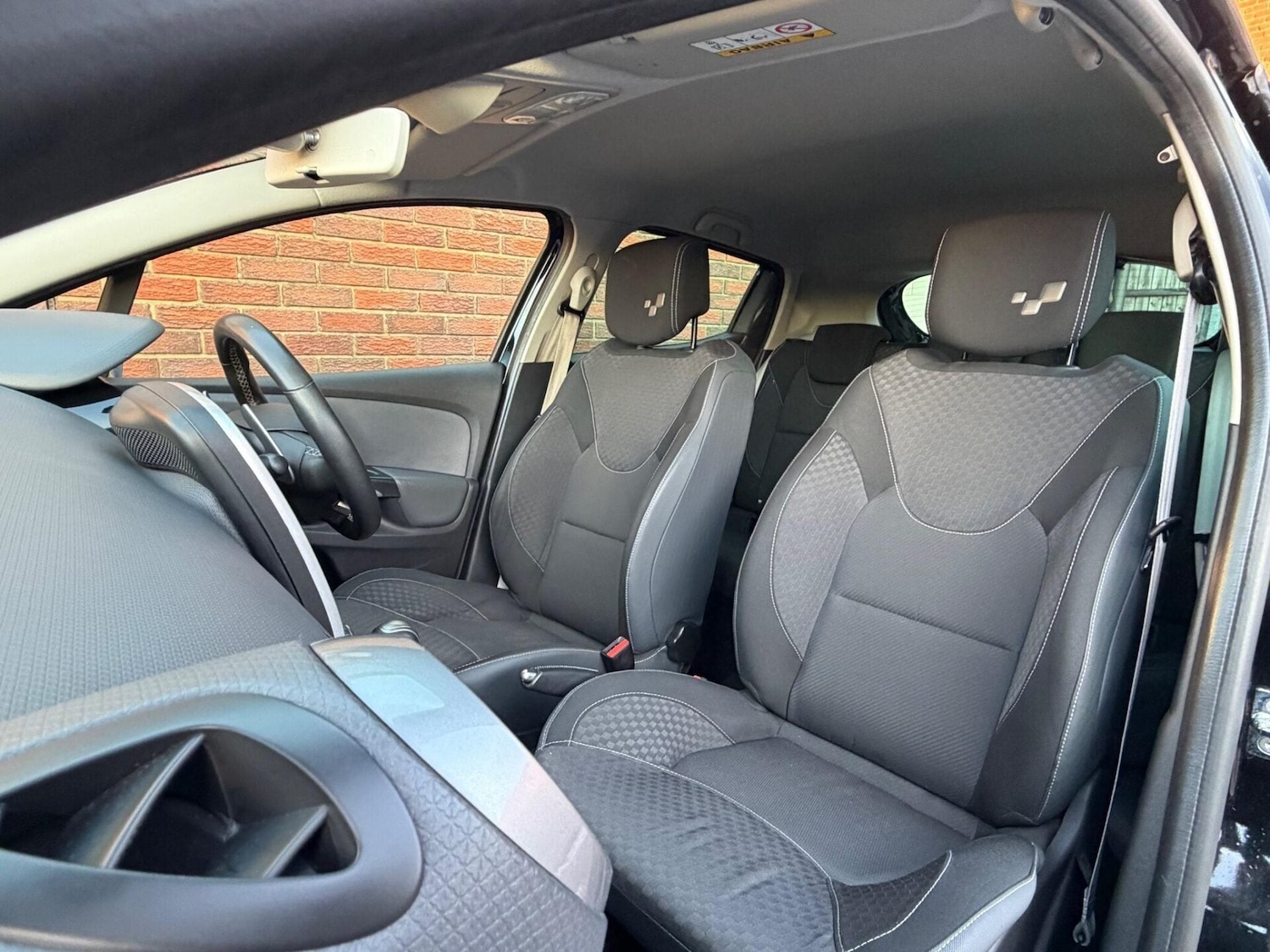 Used Renault Clio 2016 for sale - 77195259: Photo 34