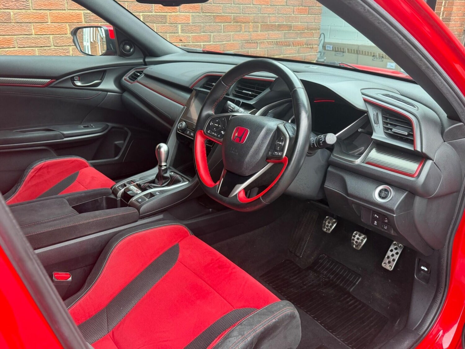 Used Honda Civic 2017 for sale - 77641823: Photo 35