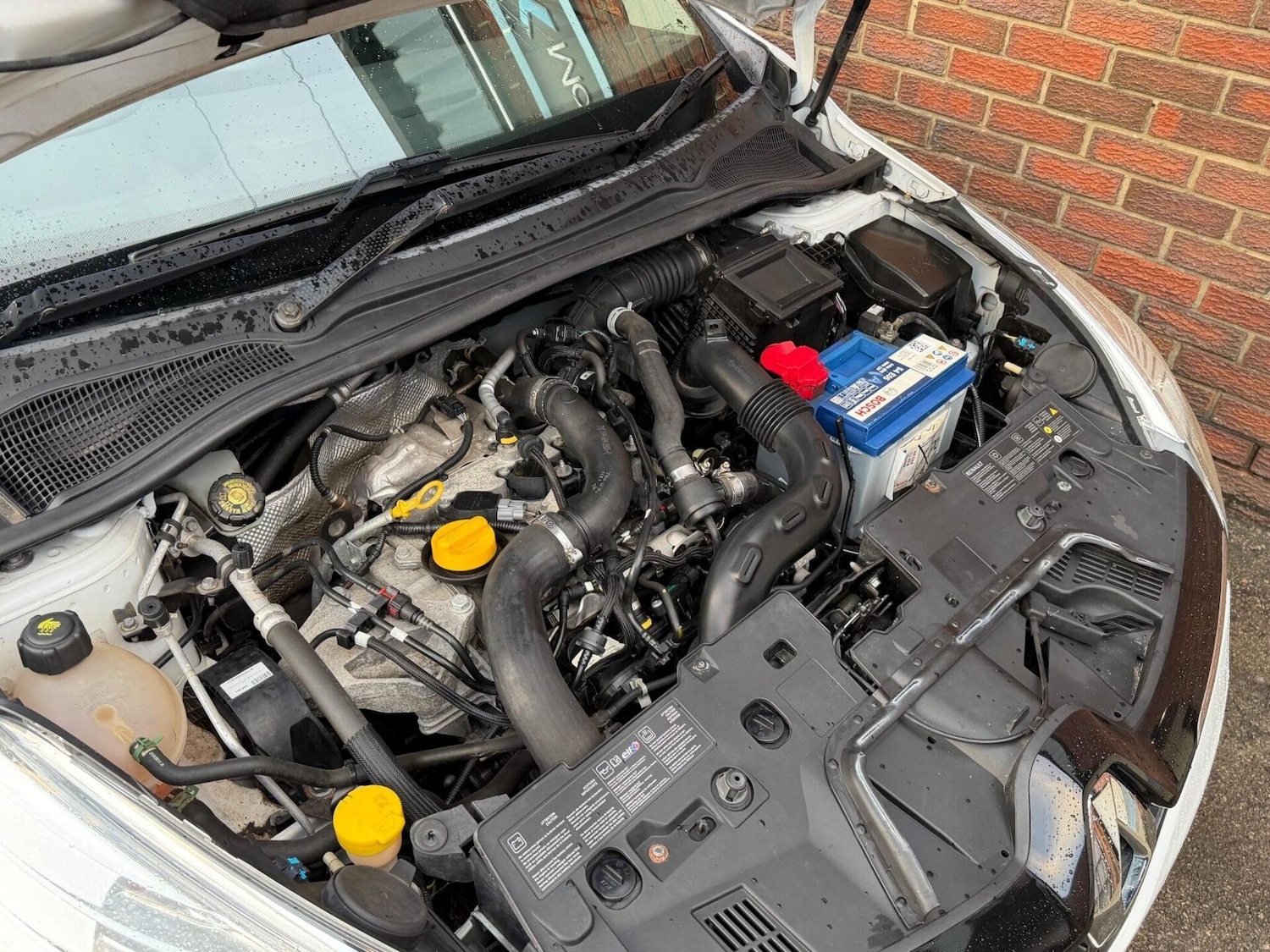 Used Renault Clio 2015 for sale - 76783091: Photo 24