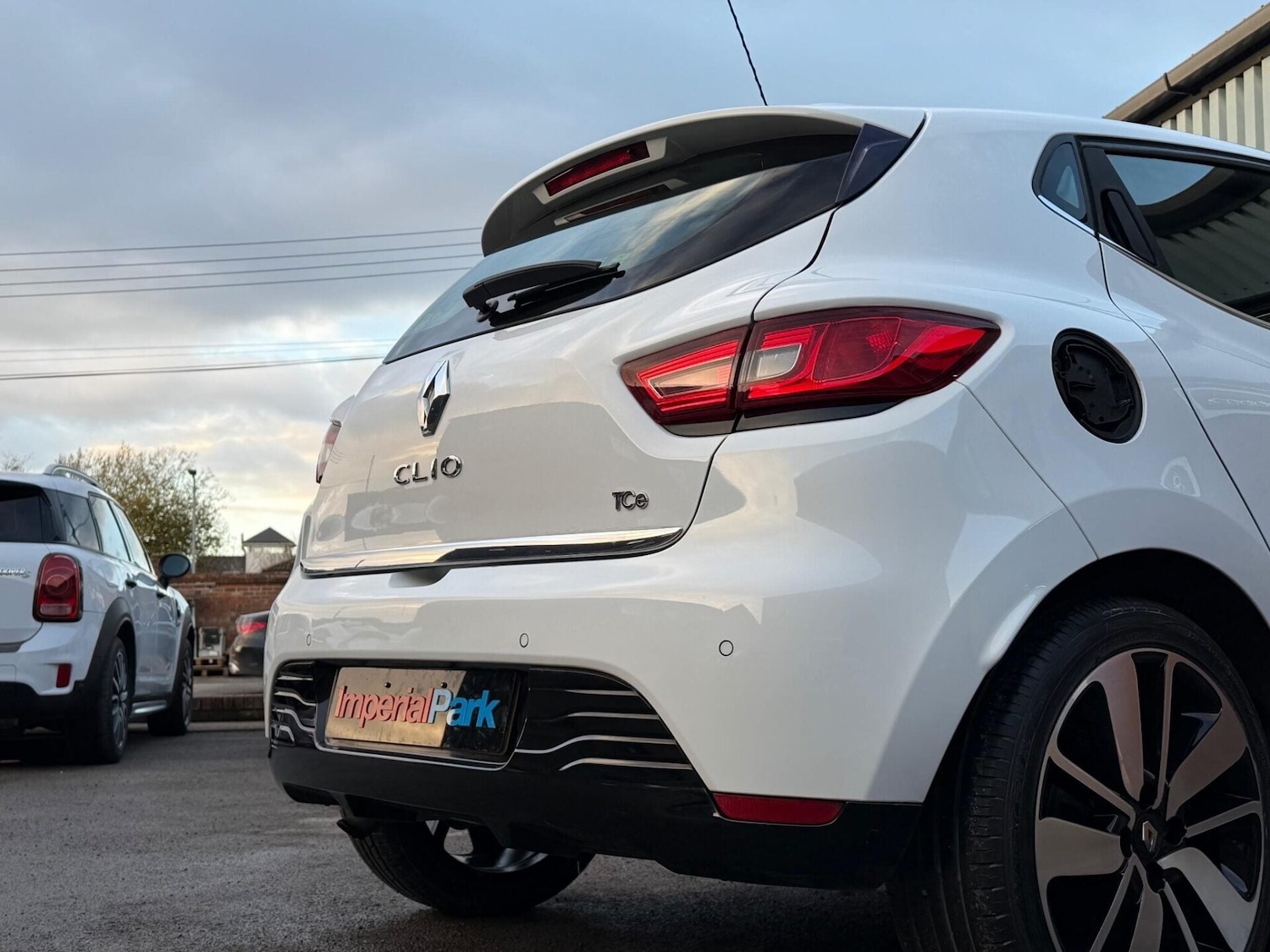 Used Renault Clio 2015 for sale - 76783091: Photo 41