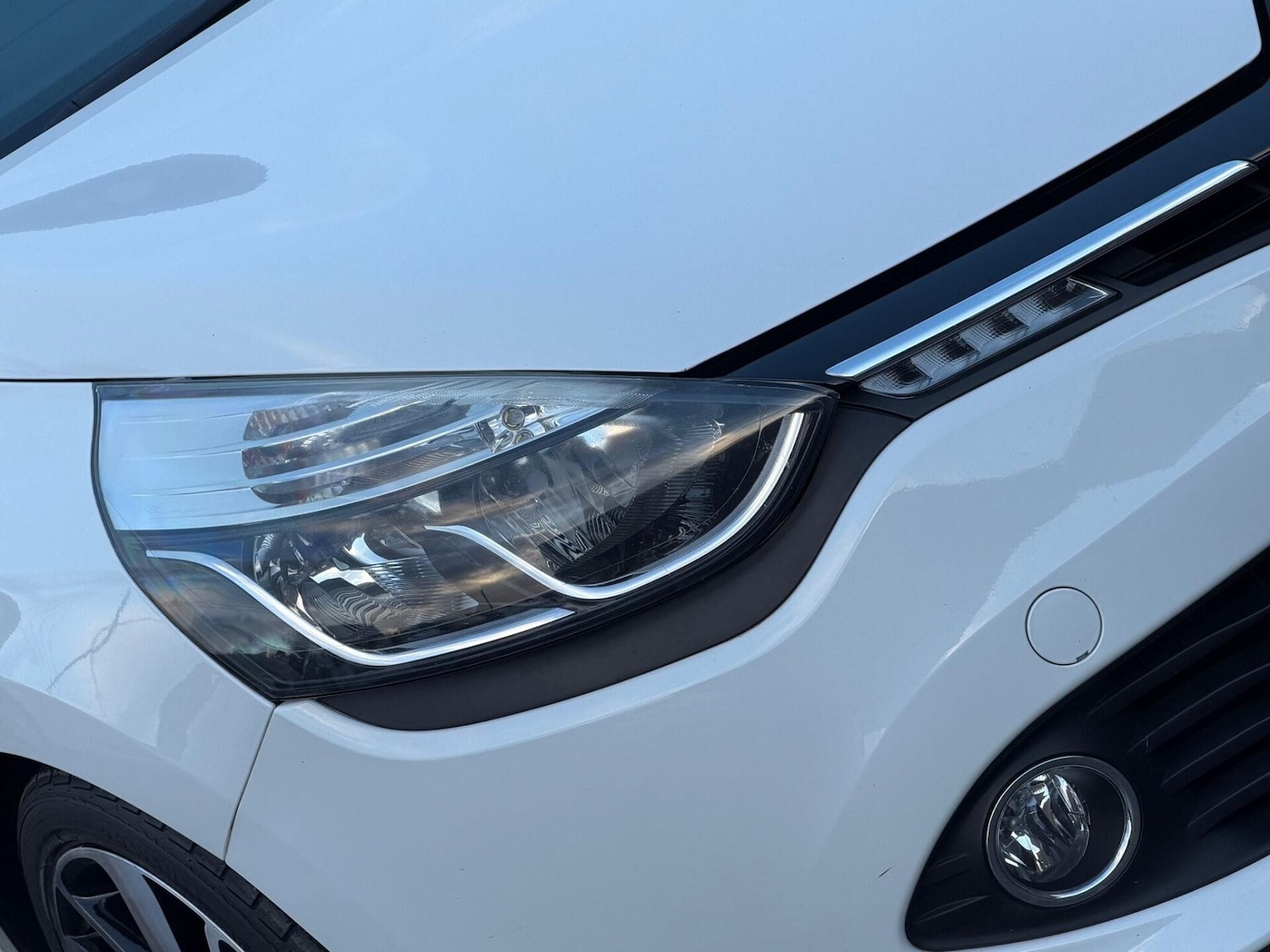 Used Renault Clio 2015 for sale - 76783091: Photo 44