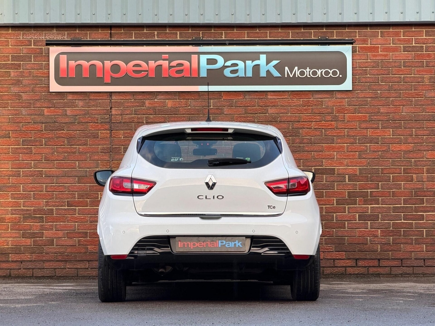 Used Renault Clio 2015 for sale - 76783091: Photo 8