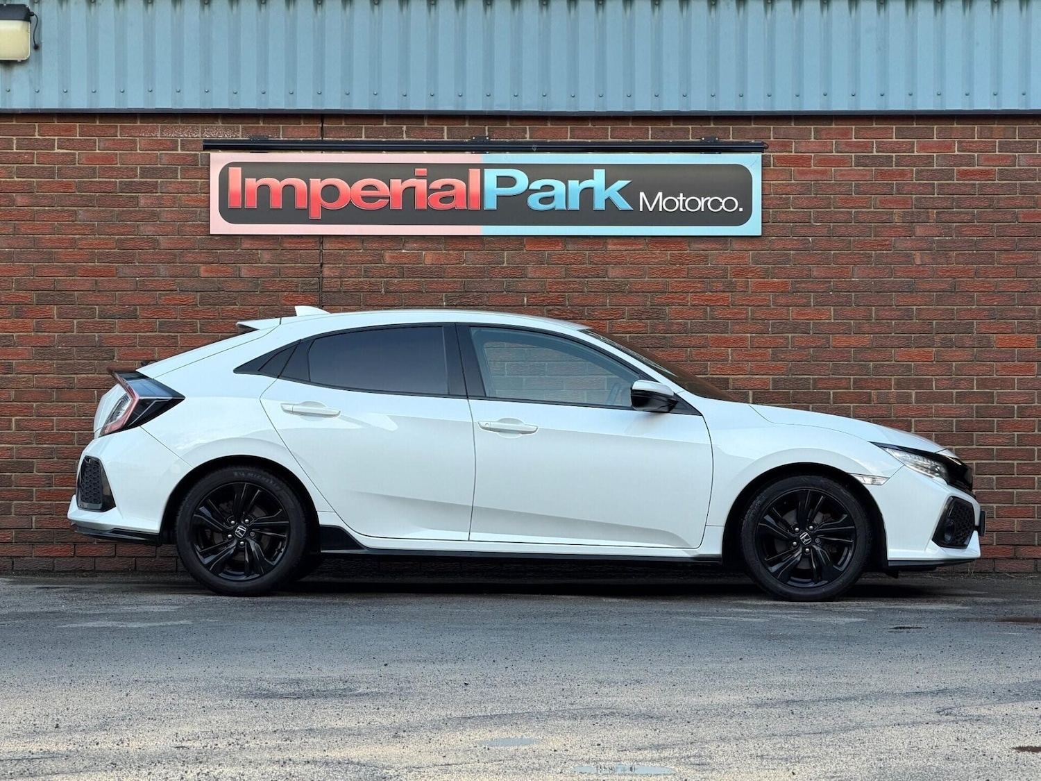 Used Honda Civic 2017 for sale - 76783146: Photo 10