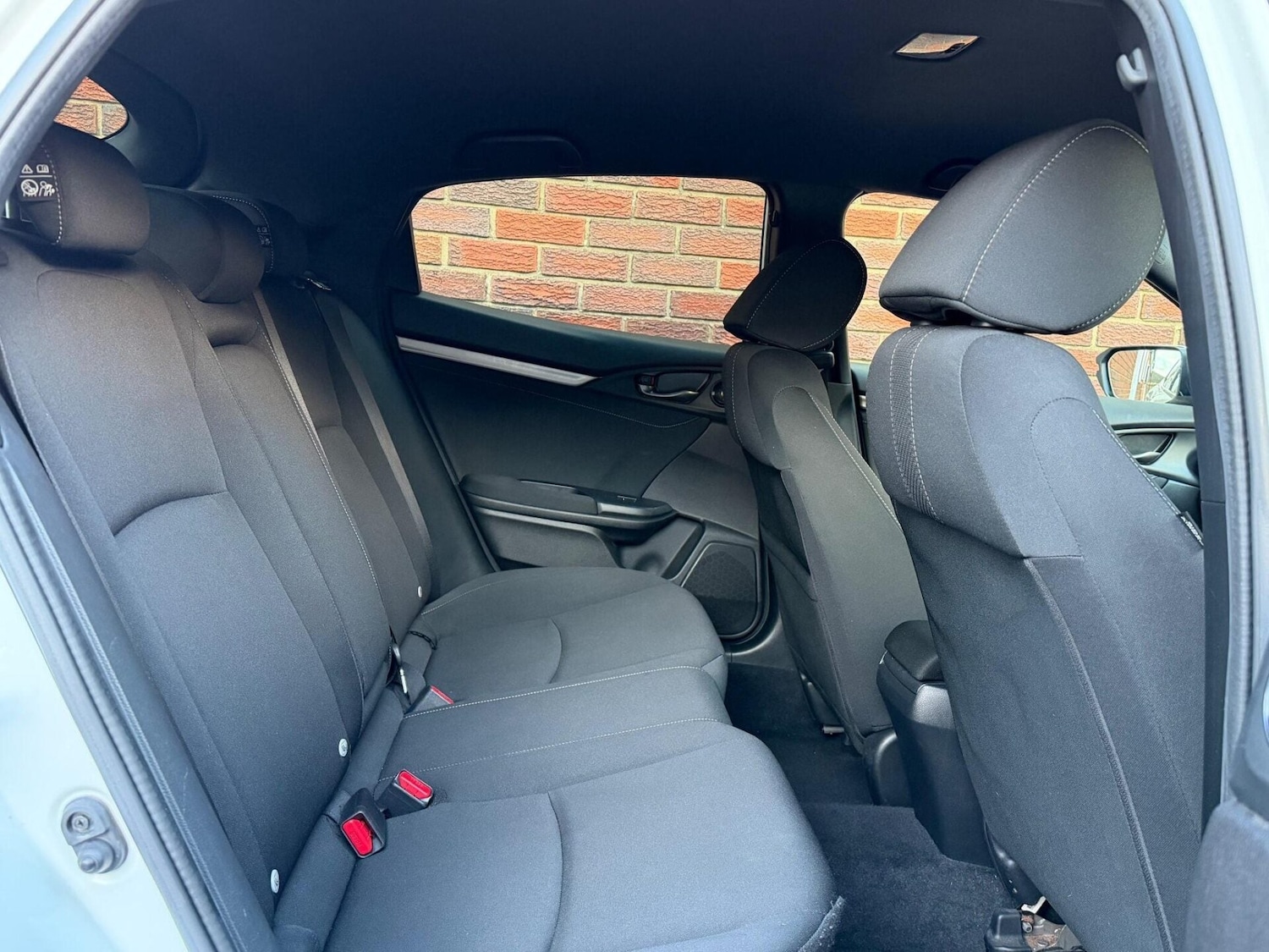 Used Honda Civic 2017 for sale - 76783146: Photo 37