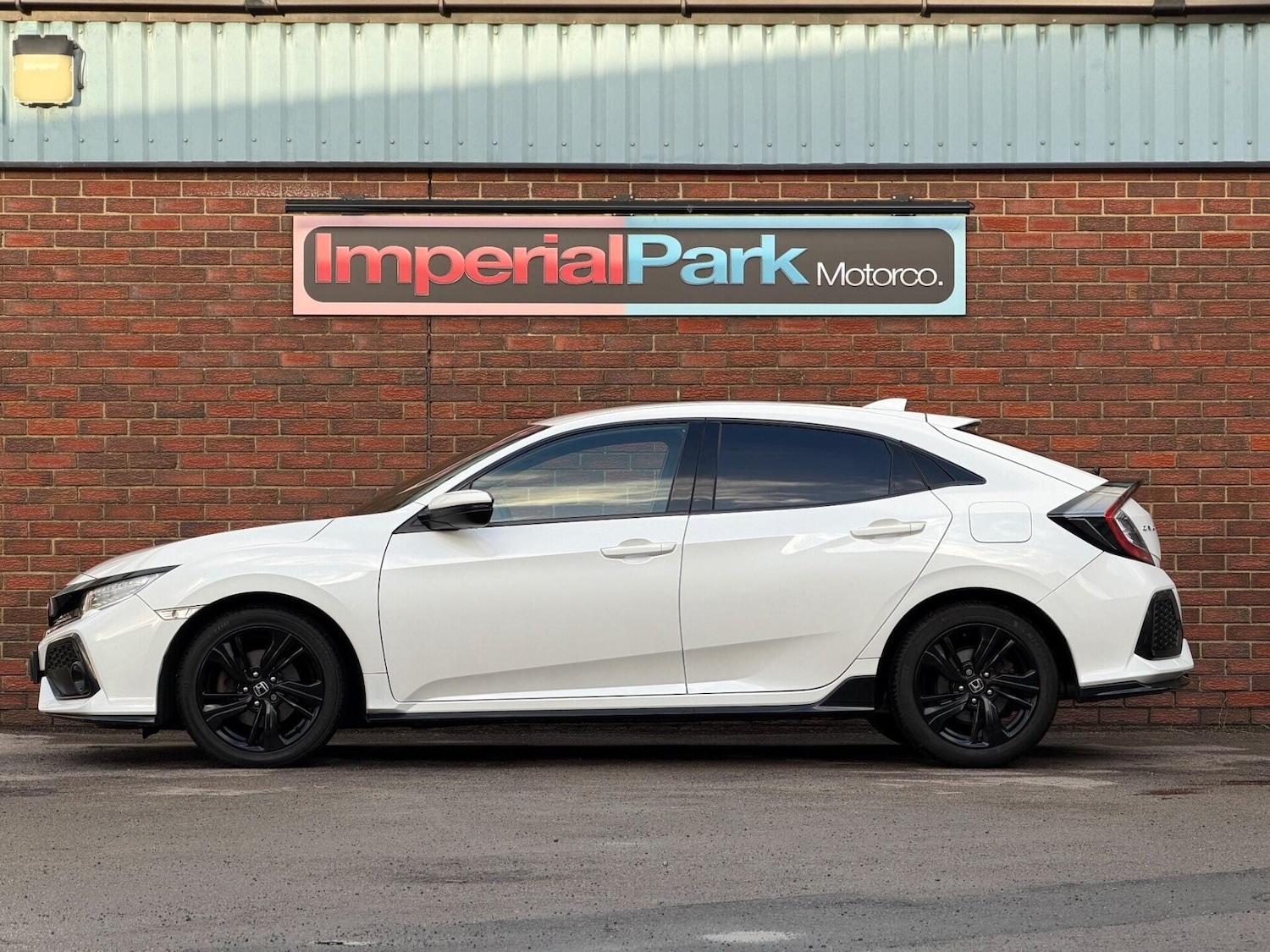 Used Honda Civic 2017 for sale - 76783146: Photo 6