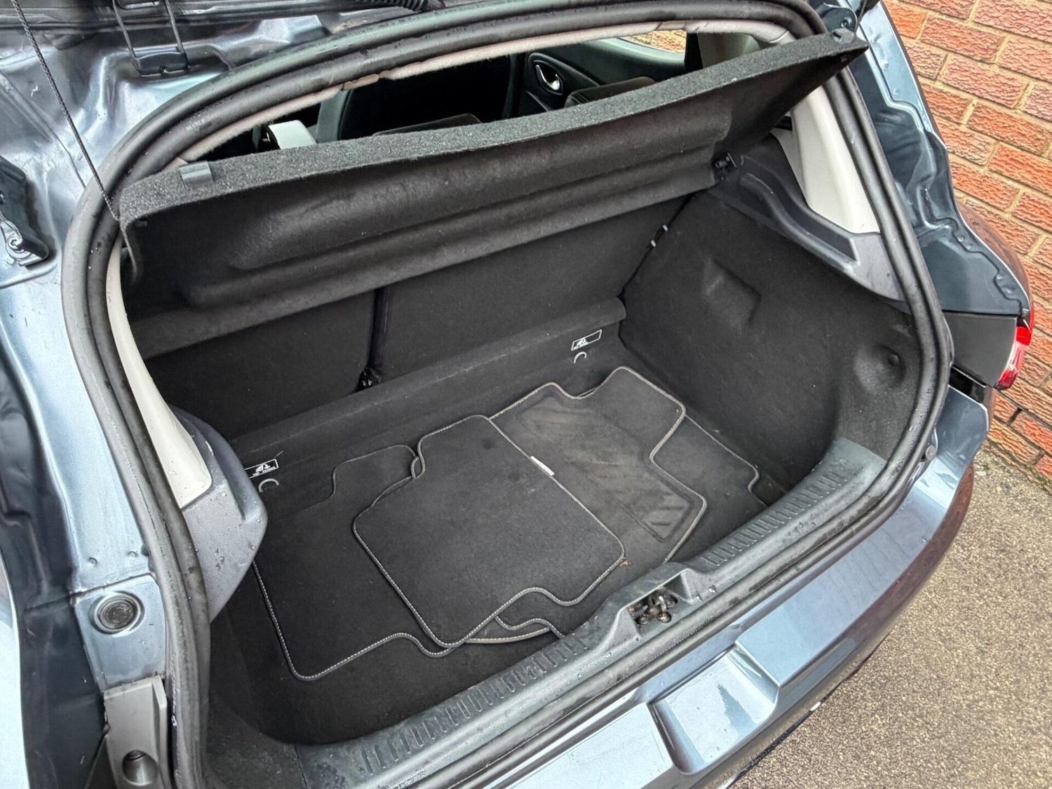 Used Renault Clio 2017 for sale - 77168665: Photo 27