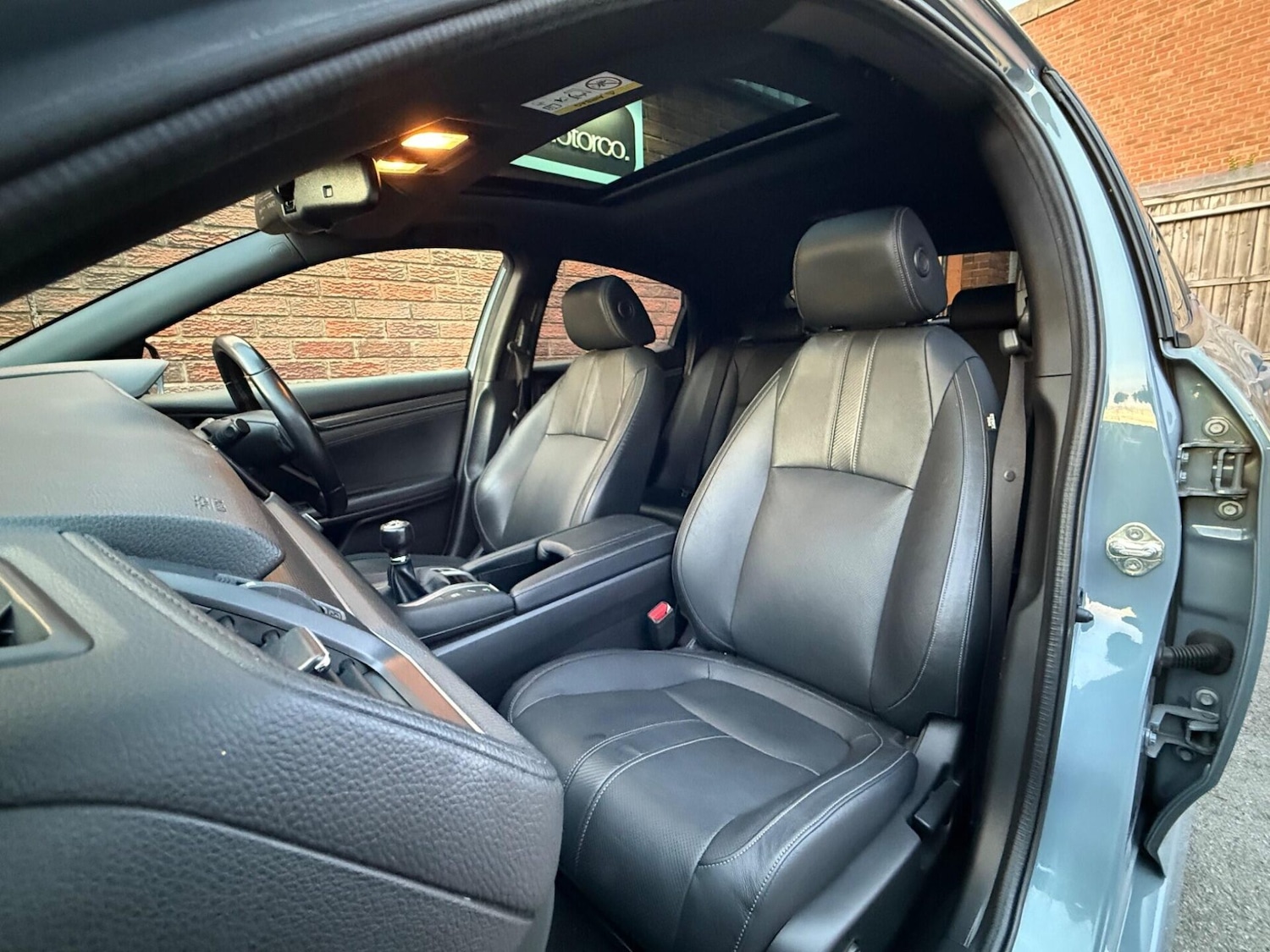 Used Honda Civic 2018 for sale - 77020290: Photo 25