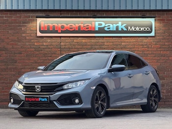 Used Honda Civic 2018 for sale - 77020290: Photo