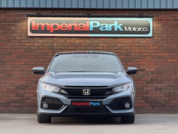 Used Honda Civic 2018 for sale - 77020290: Photo