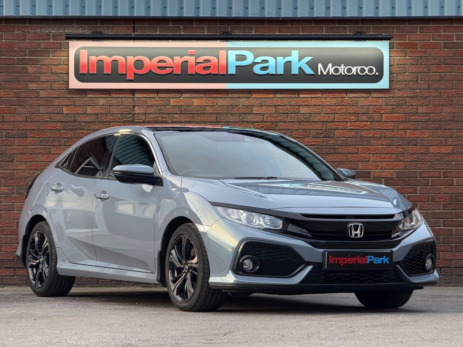 Used Honda Civic 2018 for sale - 77020290: Photo 5