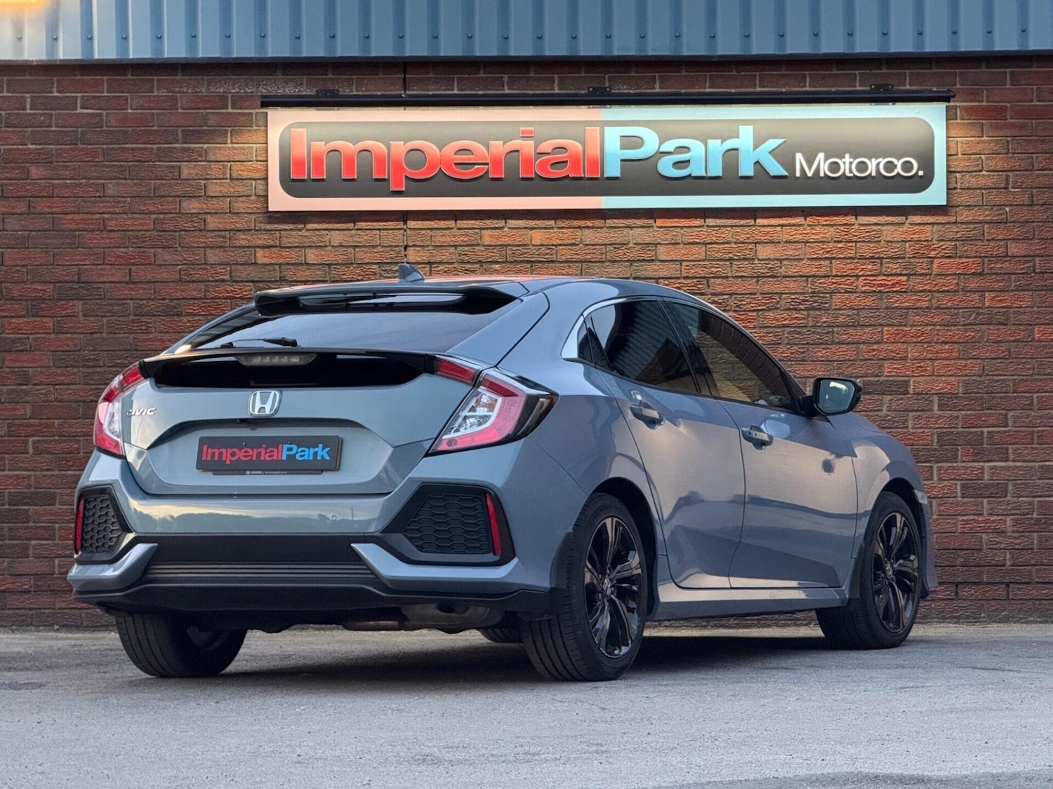 Used Honda Civic 2018 for sale - 77020290: Photo 7