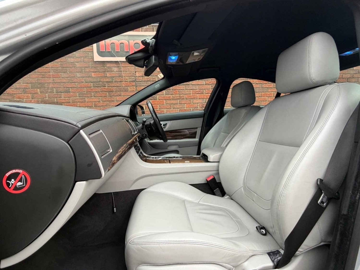 Used Jaguar XF 2011 for sale - 78190752: Photo 19