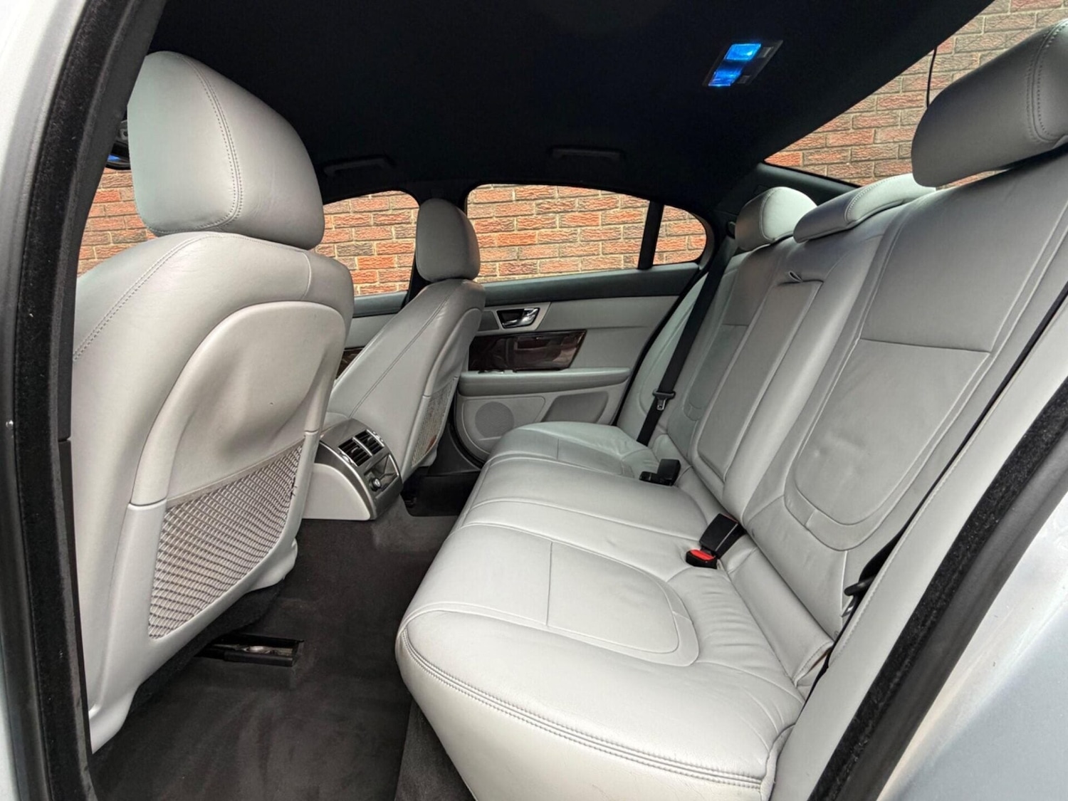 Used Jaguar XF 2011 for sale - 78190752: Photo 21