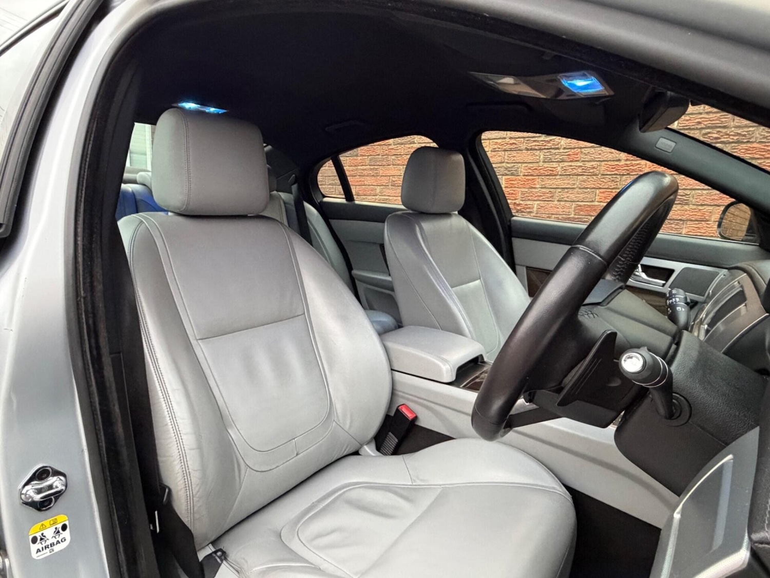 Used Jaguar XF 2011 for sale - 78190752: Photo 25