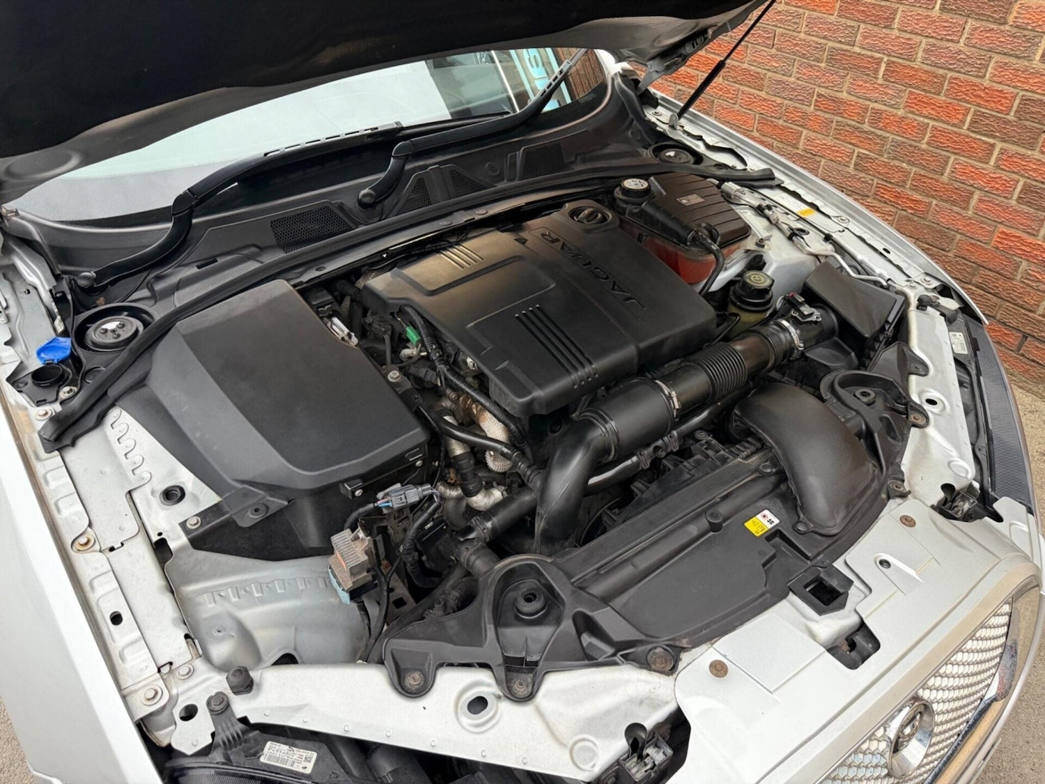 Used Jaguar XF 2011 for sale - 78190752: Photo 28