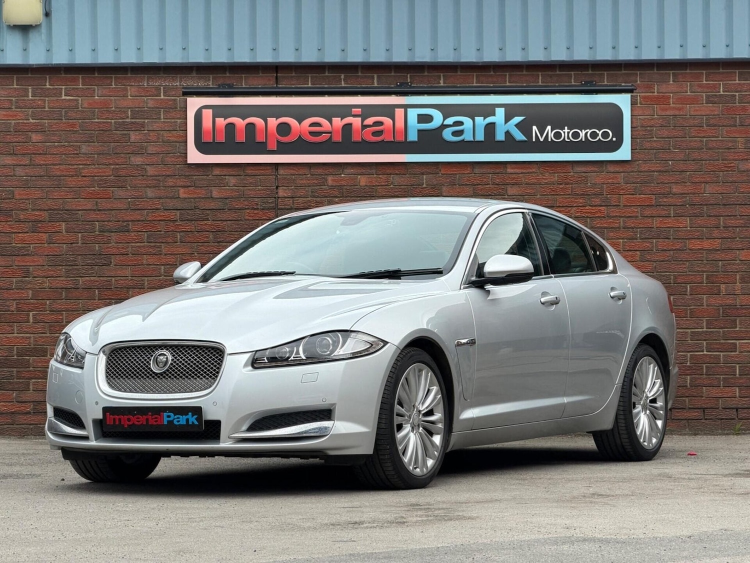 Used Jaguar XF 2011 for sale - 78190752: Photo 3