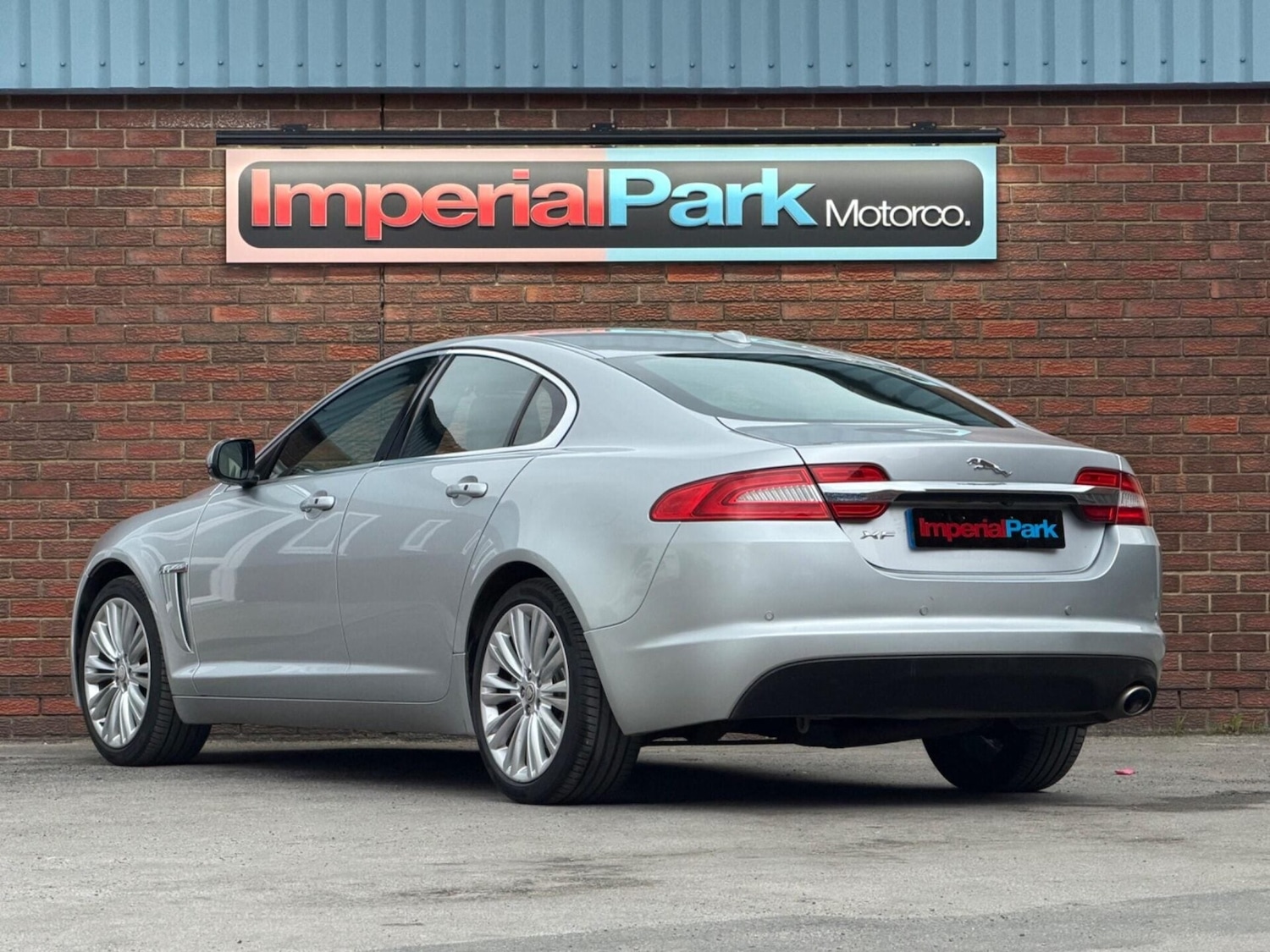 Used Jaguar XF 2011 for sale - 78190752: Photo 5