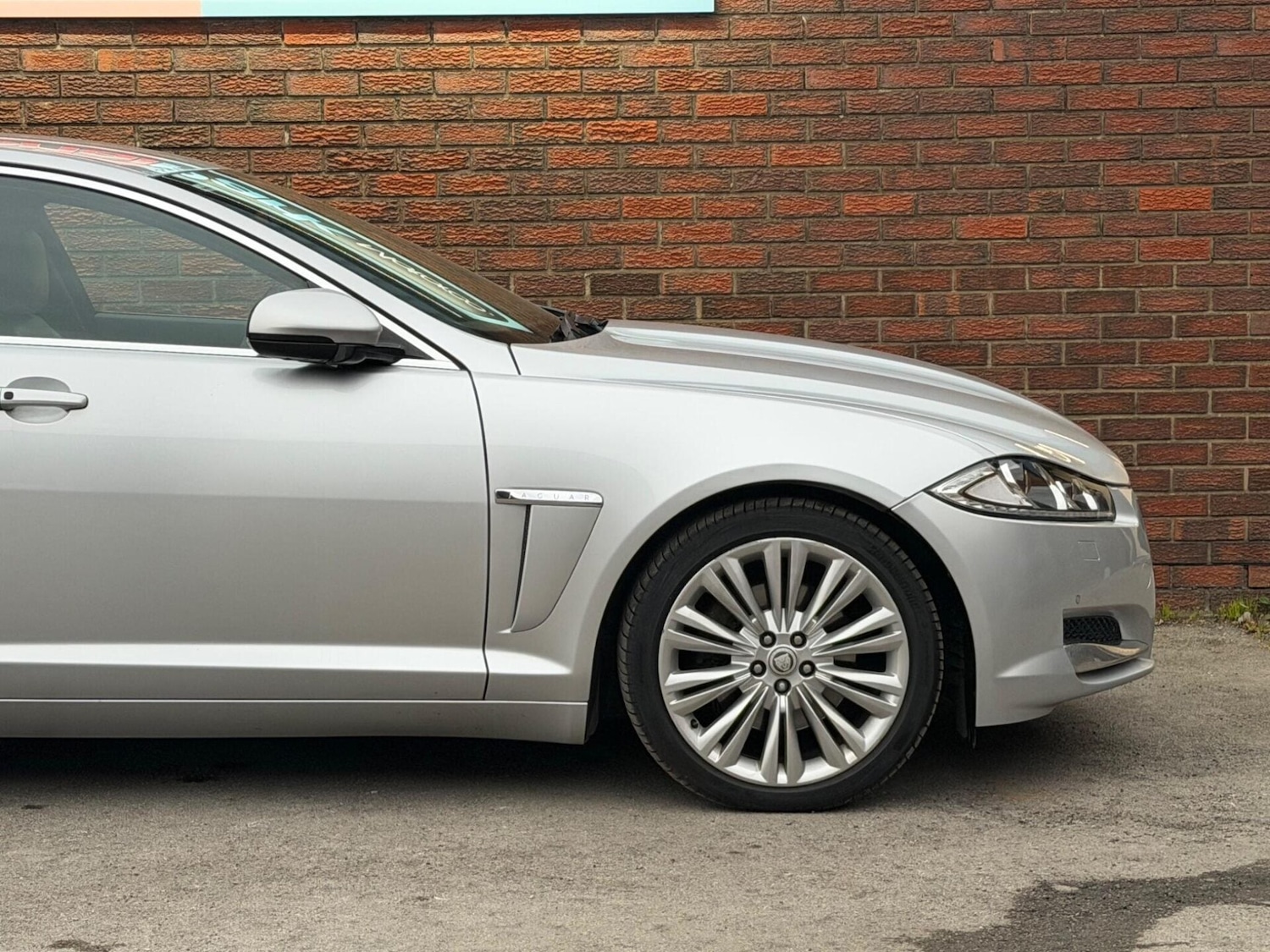 Used Jaguar XF 2011 for sale - 78190752: Photo 9