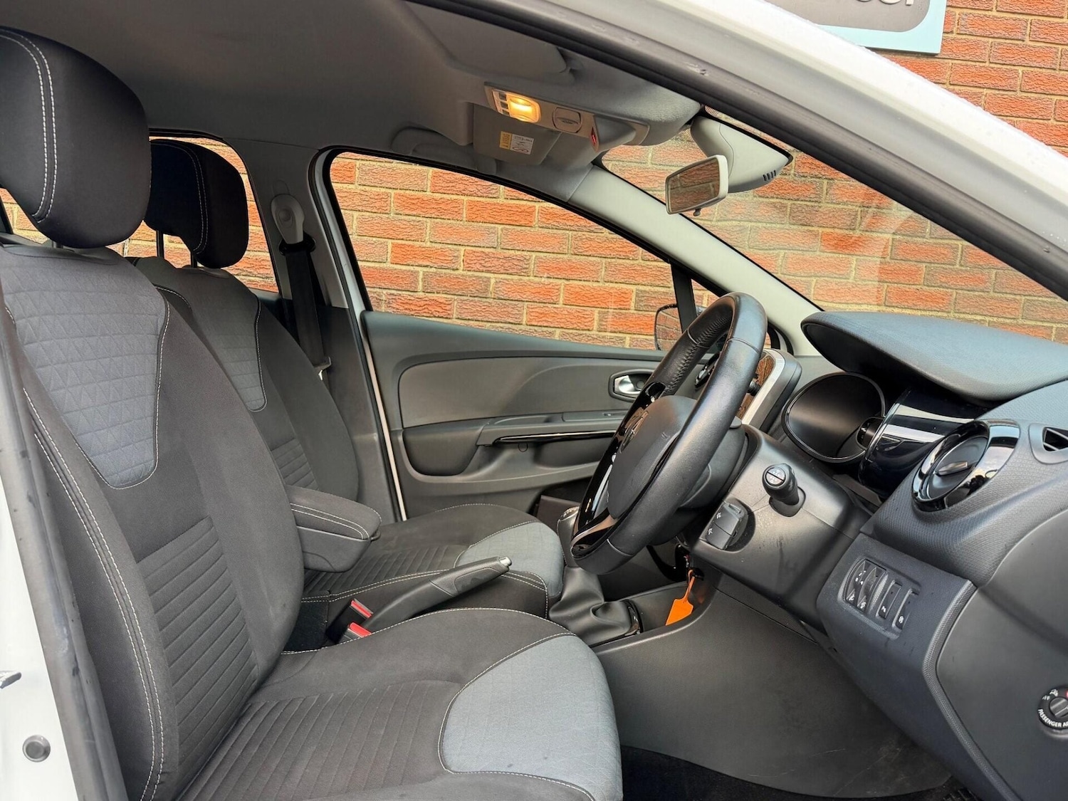 Used Renault Clio 2015 for sale - 77350004: Photo 20