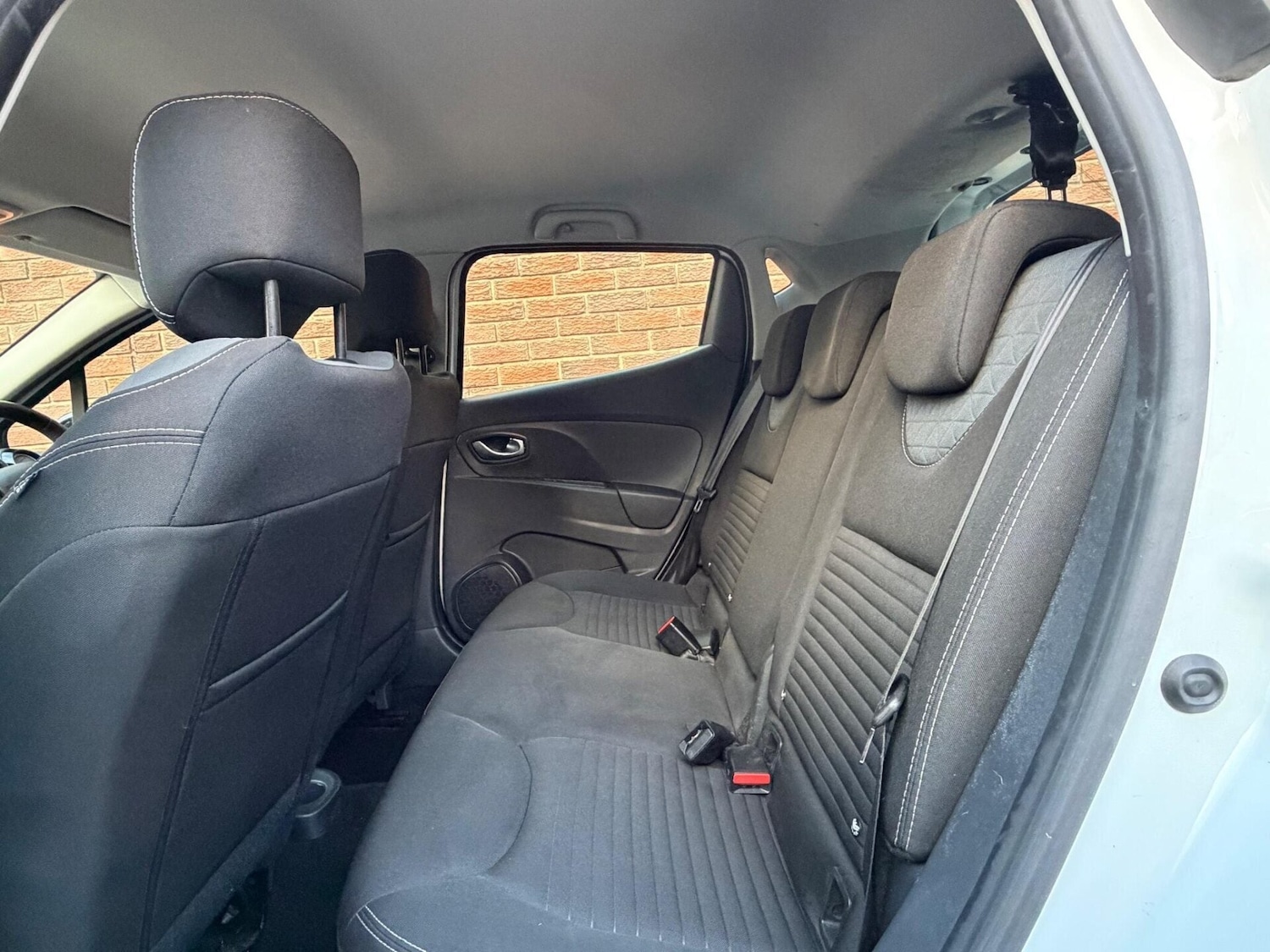 Used Renault Clio 2015 for sale - 77350004: Photo 31