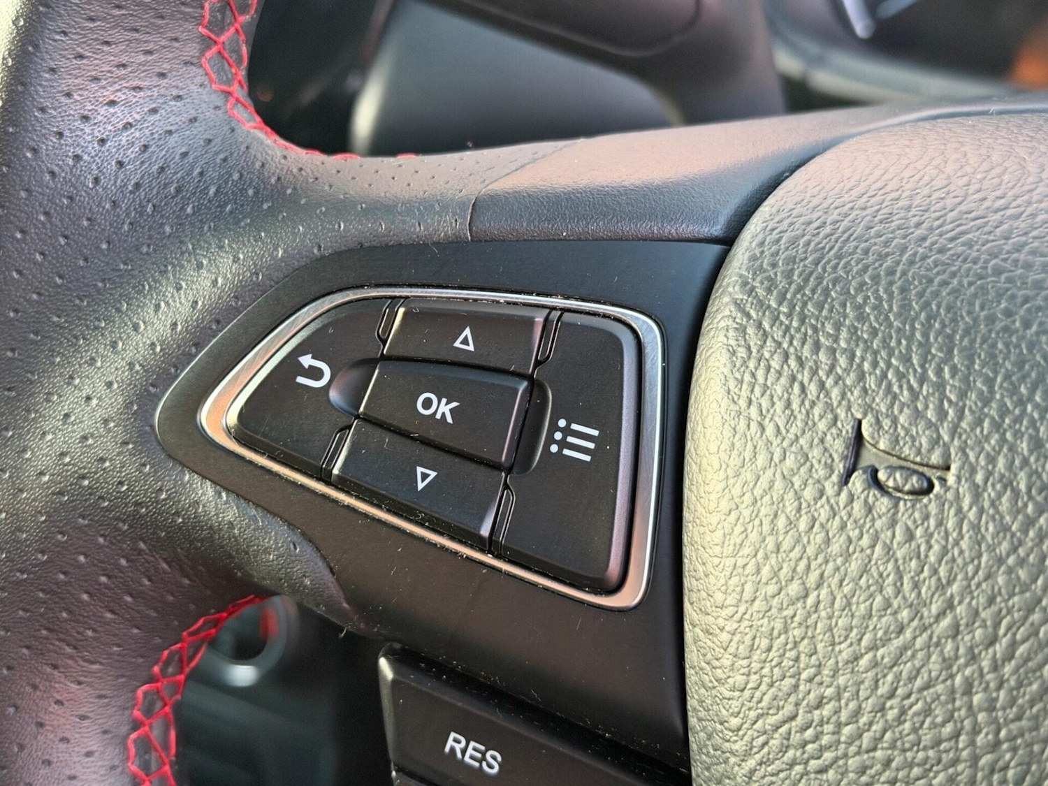 Used Ford Ecosport 2018 for sale - 77979910: Photo 41