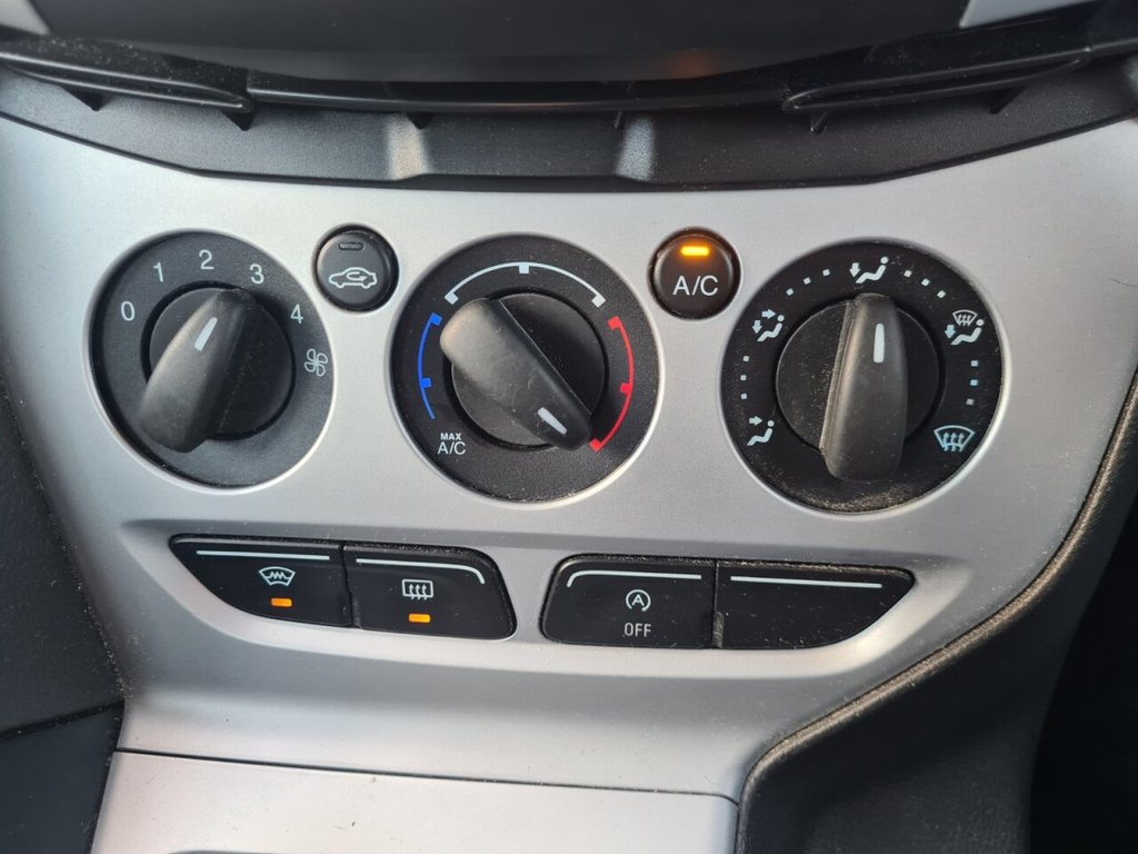 Used Ford Focus 2011 for sale - 77263083: Photo 15