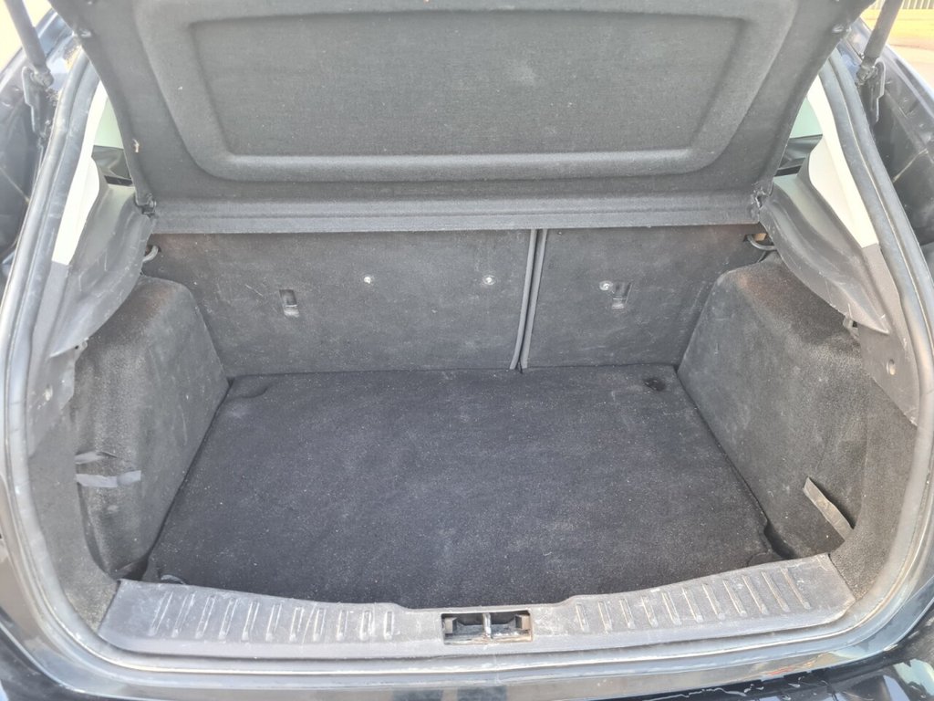 Used Ford Focus 2011 for sale - 77263083: Photo 19