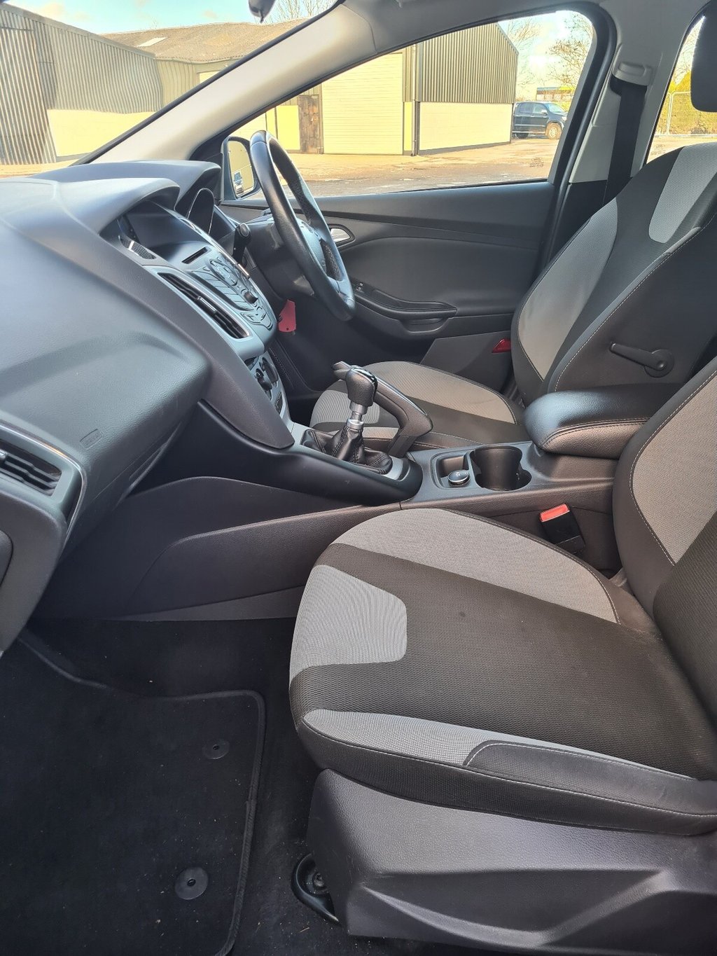 Used Ford Focus 2011 for sale - 77263083: Photo 21