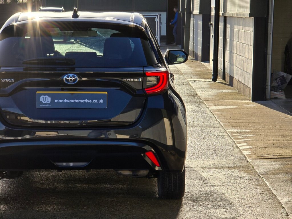 Used Toyota Yaris 2021 for sale - 77122258: Photo 12