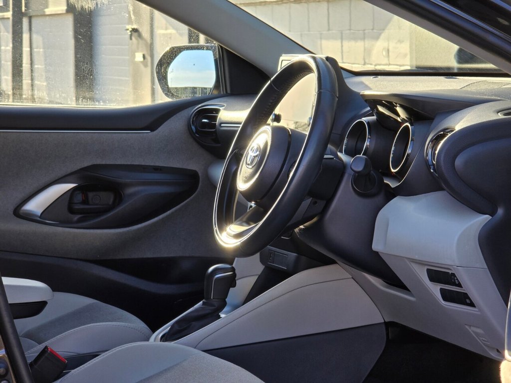 Used Toyota Yaris 2021 for sale - 77122258: Photo 18