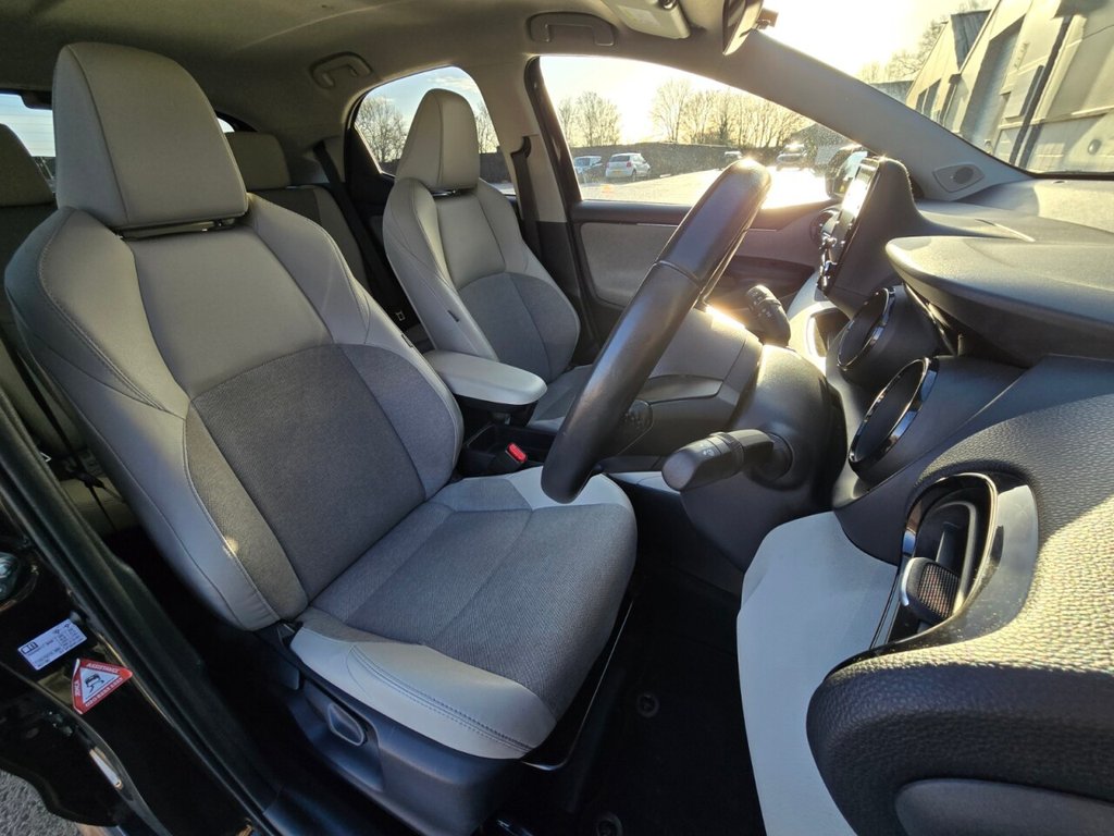 Used Toyota Yaris 2021 for sale - 77122258: Photo 19