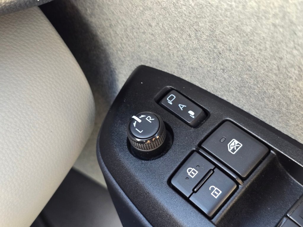 Used Toyota Yaris 2021 for sale - 77122258: Photo 39