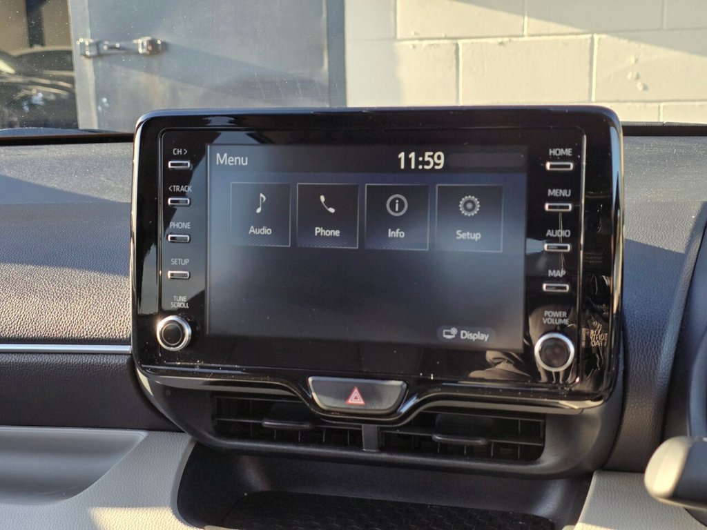 Used Toyota Yaris 2021 for sale - 77122258: Photo 45