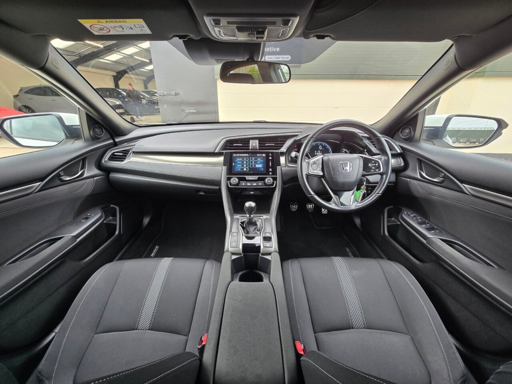 Used Honda Civic 2017 for sale - 77734052: Photo 21