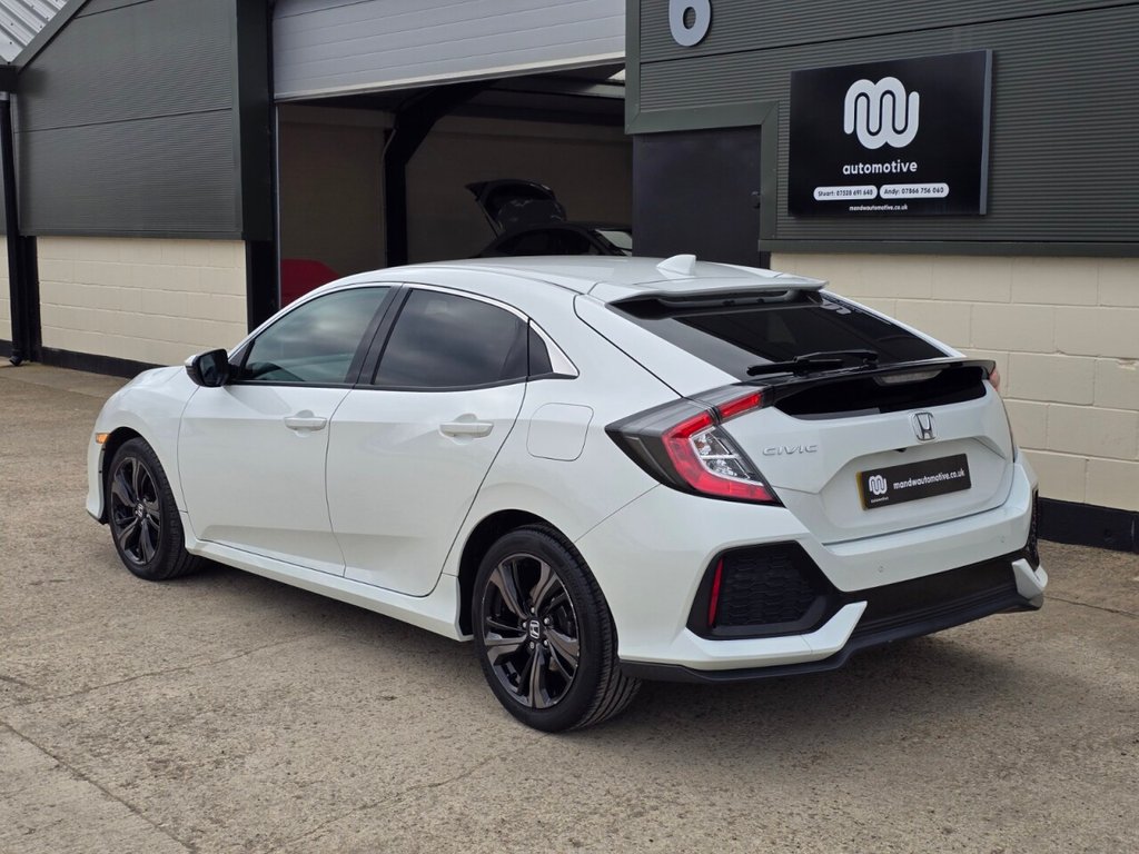 Used Honda Civic 2017 for sale - 77734052: Photo 4